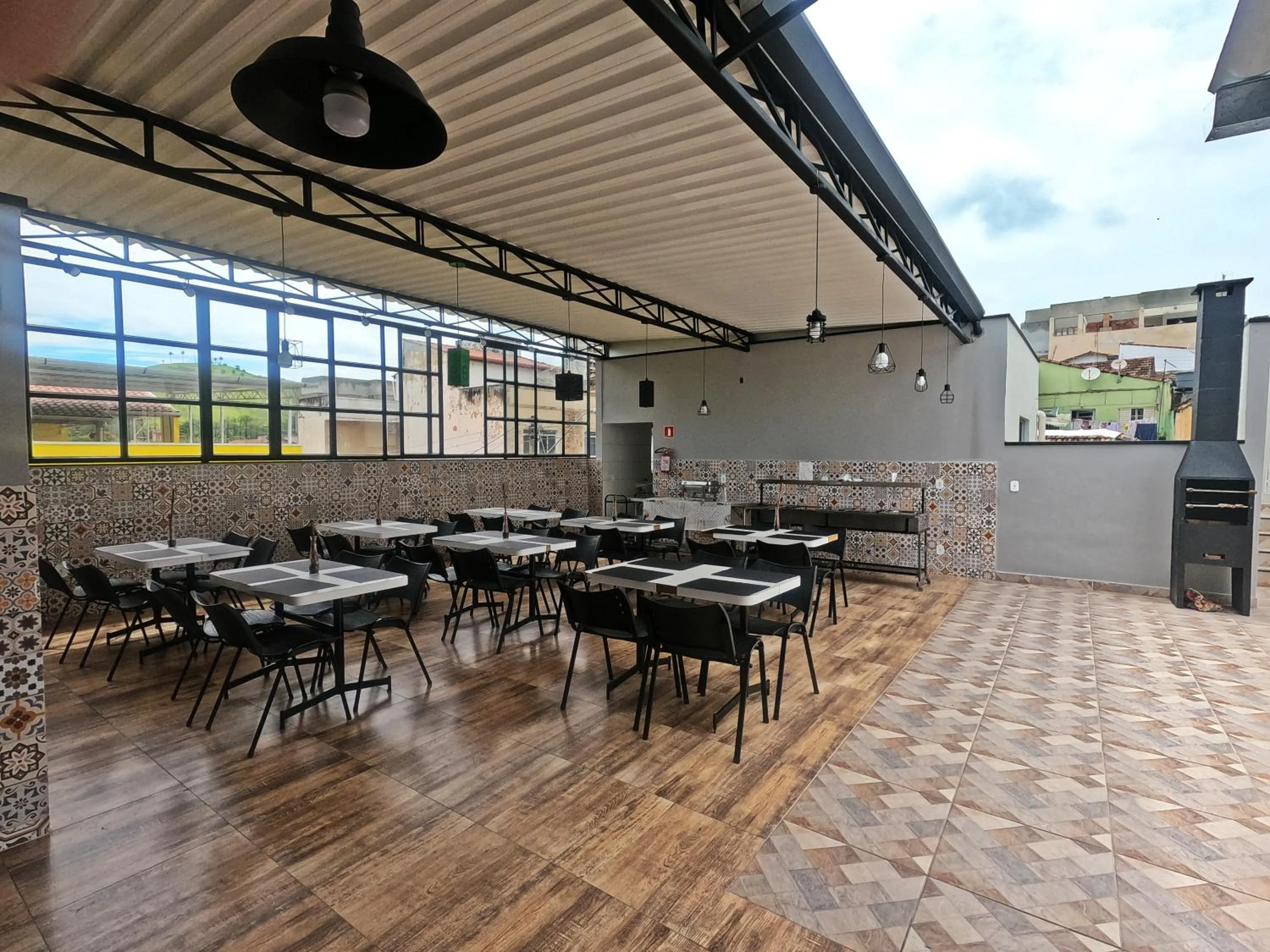 Restaurant/places to eat in Hotel Mão de Fatima