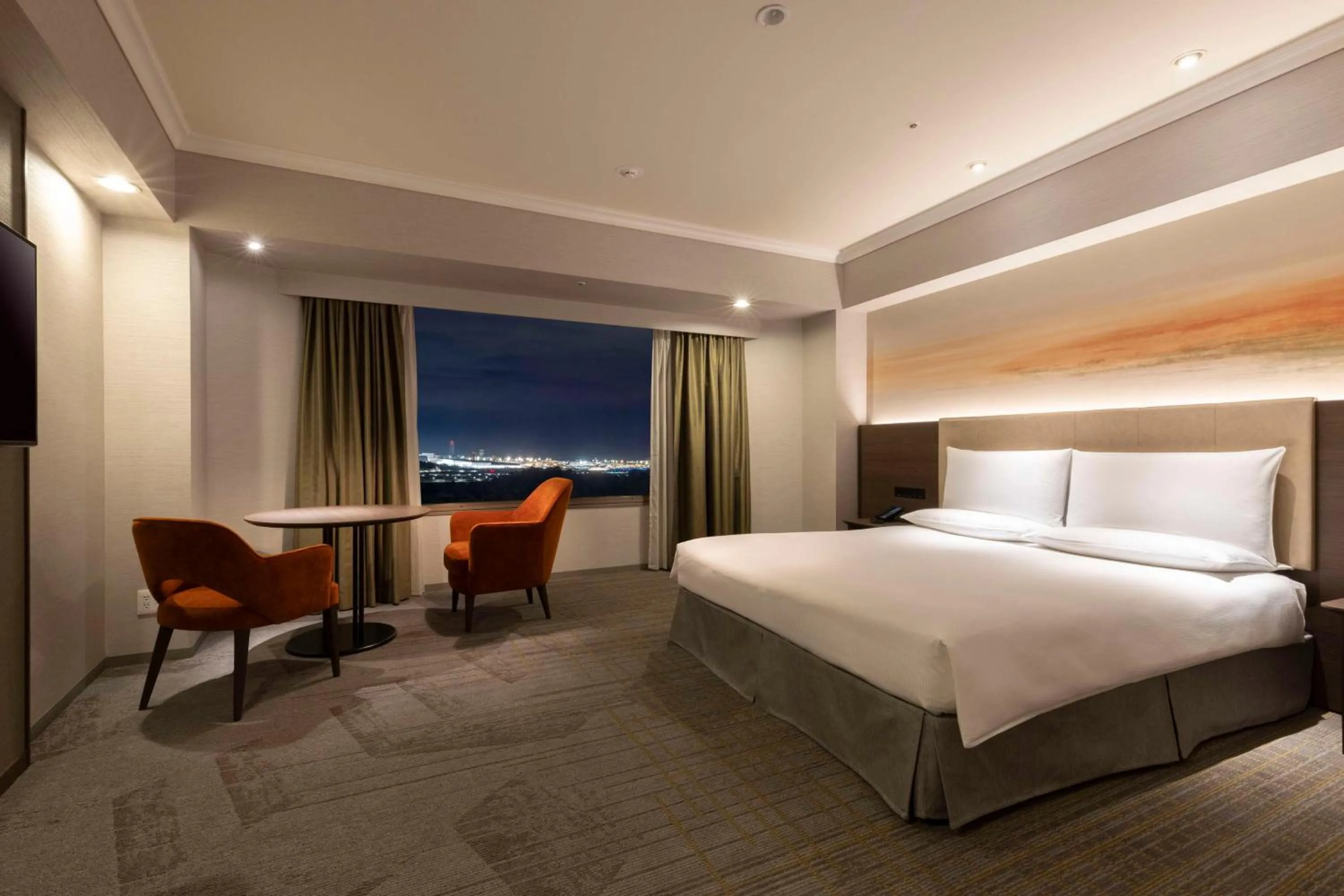 Bedroom, Bed in Hilton Tokyo Narita Airport