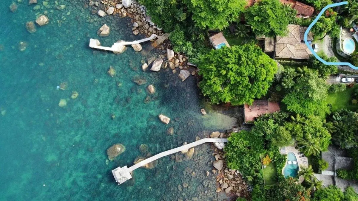 Linda casa em Ilhabela-Praia do Julião