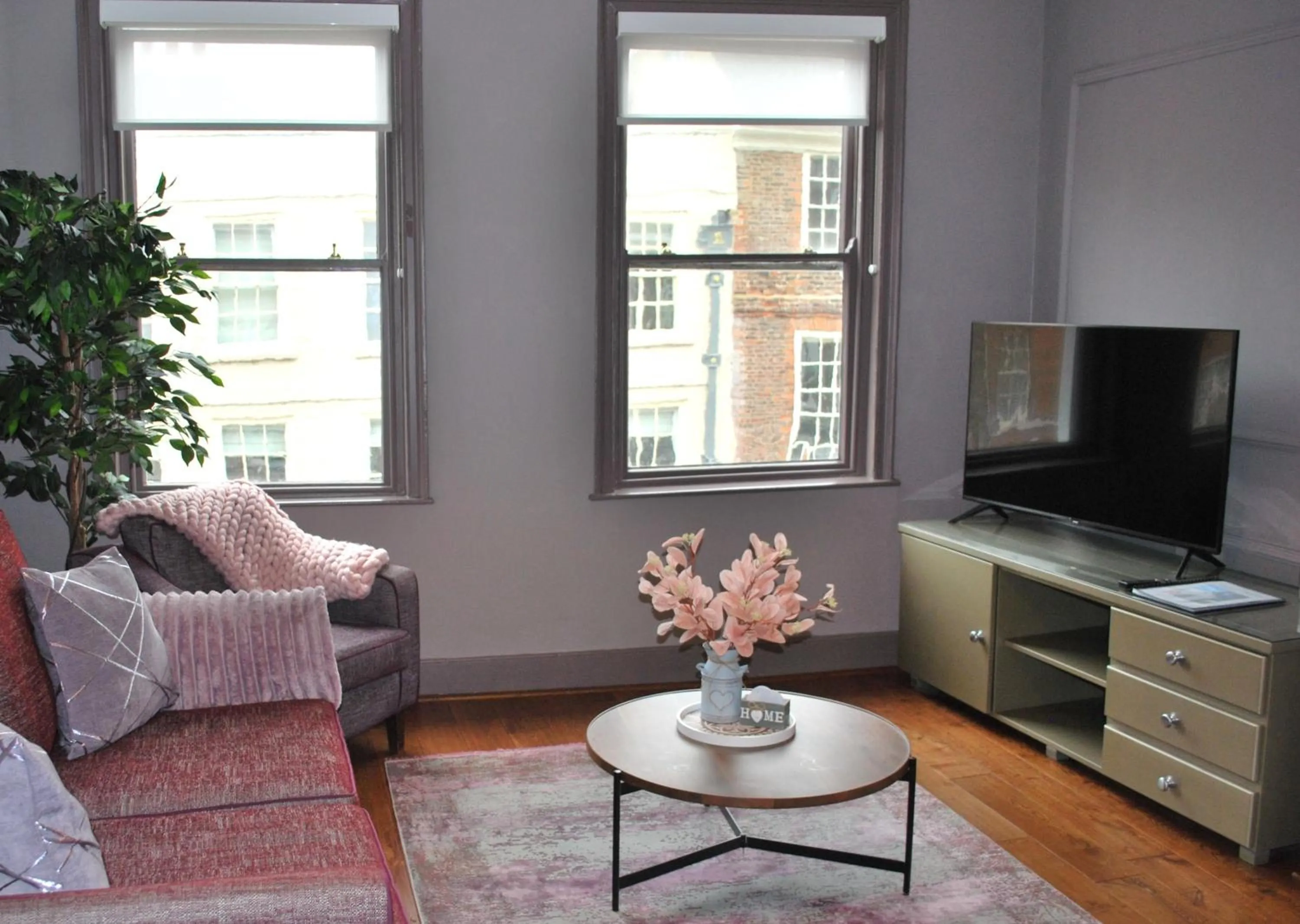 TV and multimedia in The Lawrance Luxury Aparthotel - York