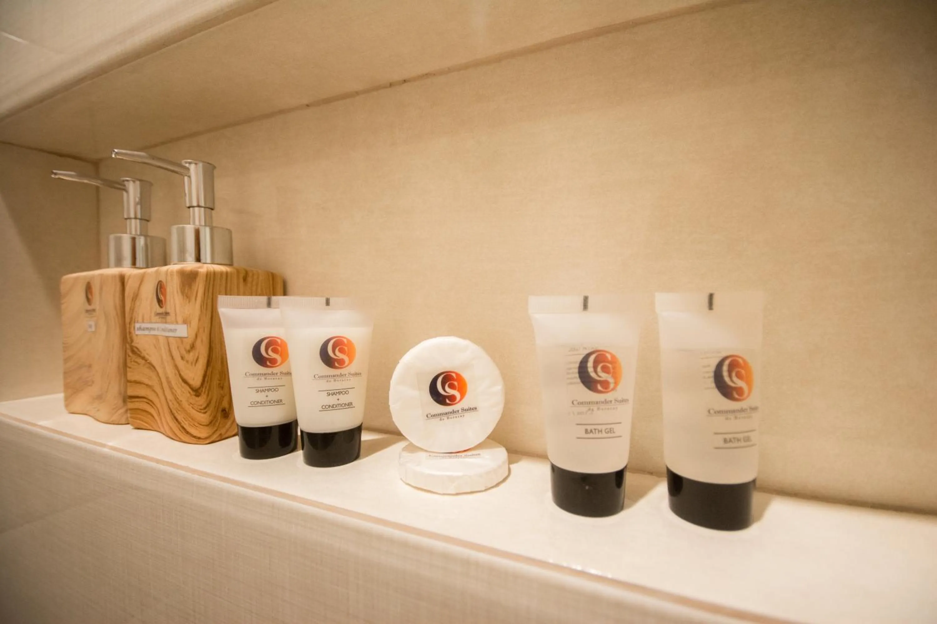 Bathroom in Commander Suites de Boracay