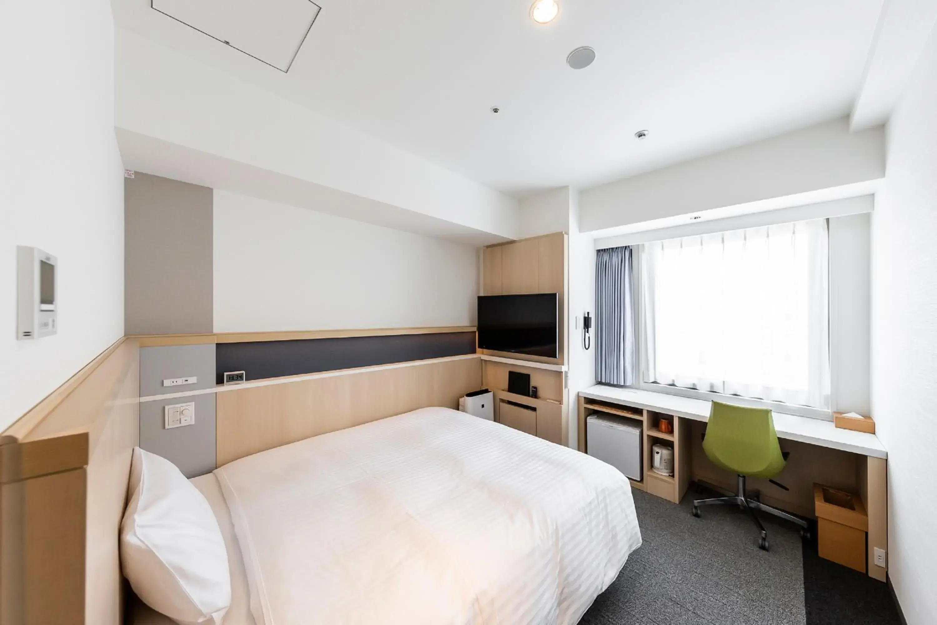 Deluxe Single Room - Non-Smoking in Via Inn Prime Shinsaibashi Yotsubashi Deluxe Single Room - Non-Smoking in Via Inn Prime Shinsaibashi Yotsubashi