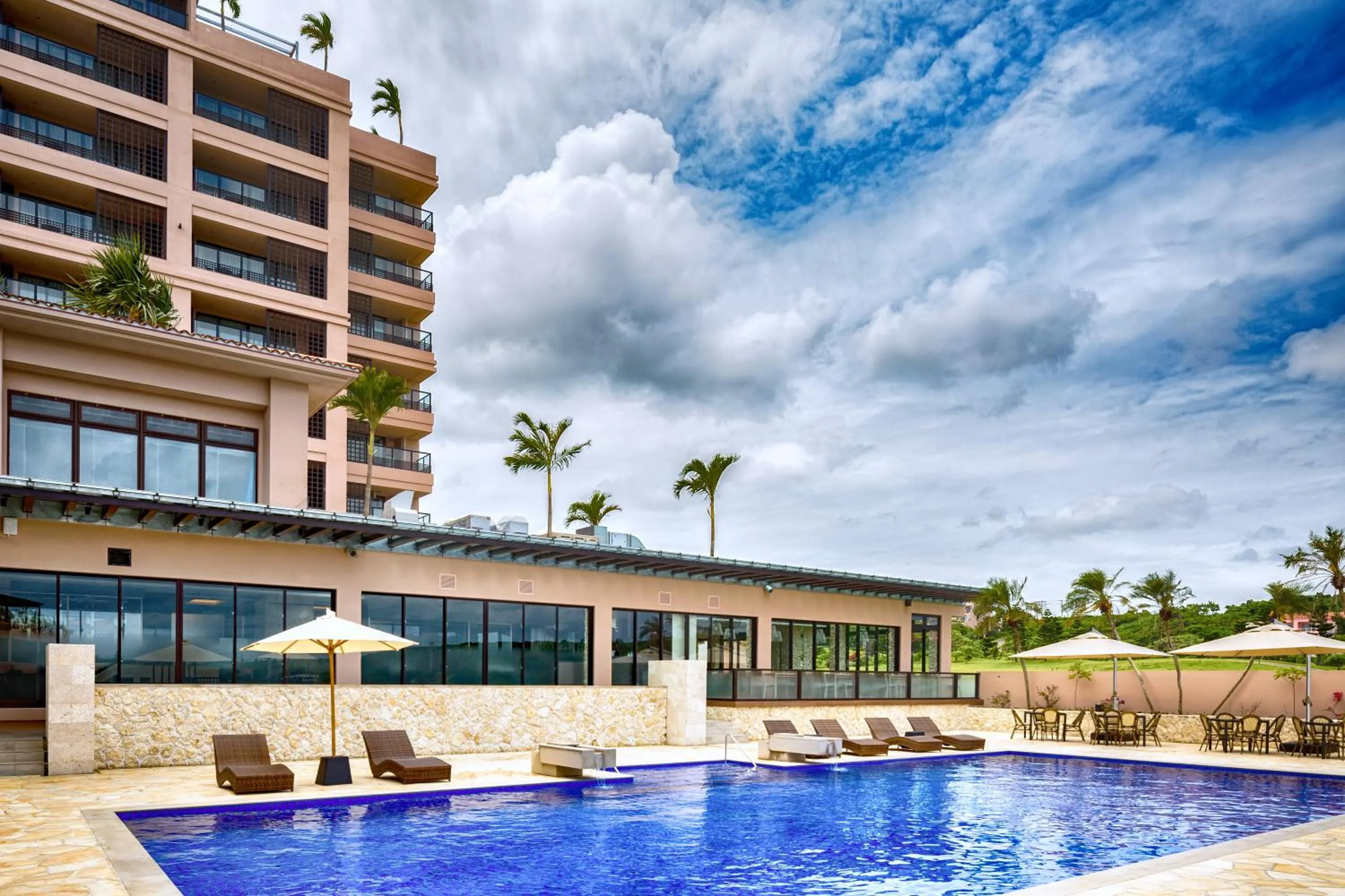 Day in Hotel Shigira Mirage