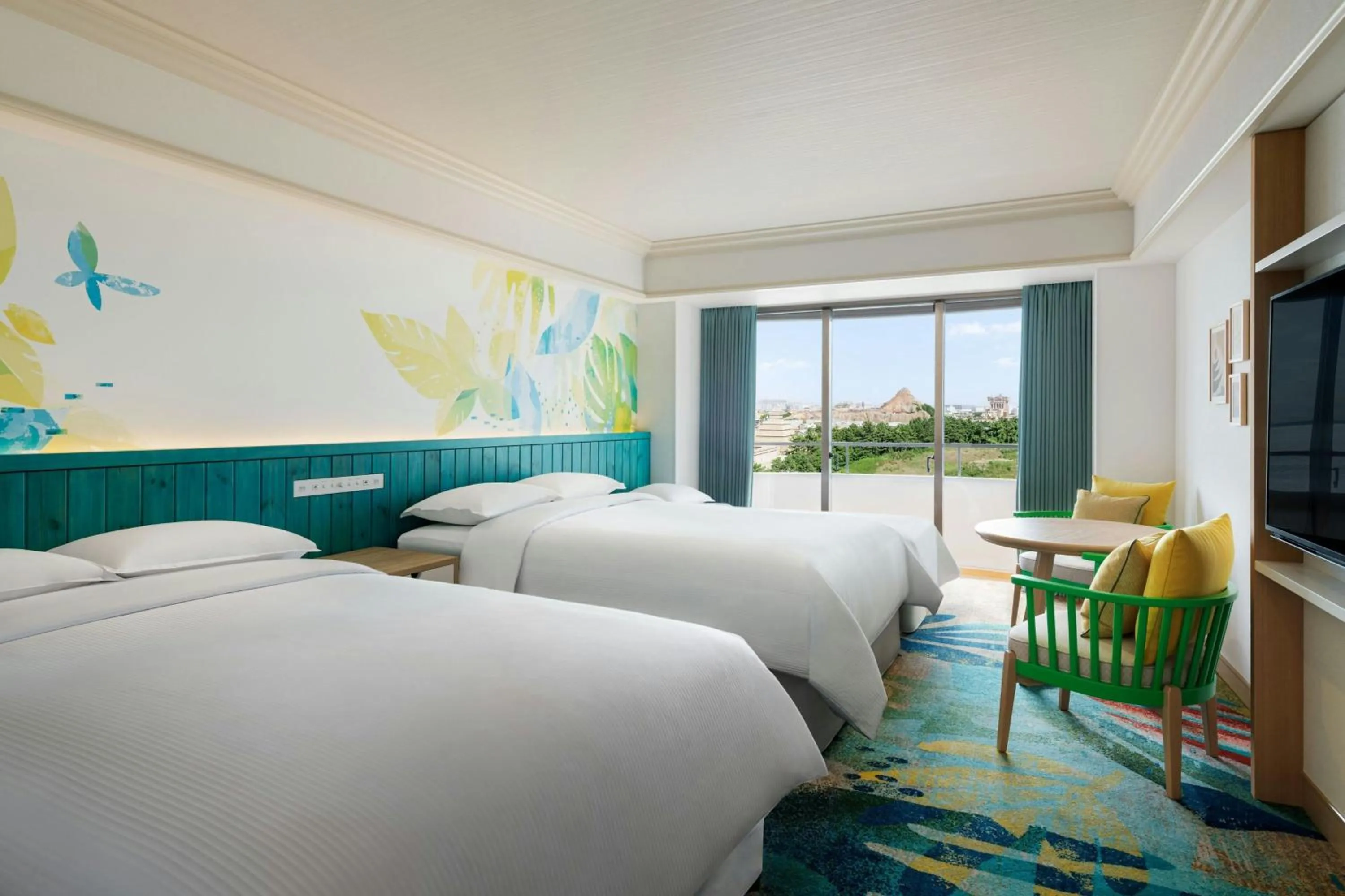 Photo of the whole room, Bed in Sheraton Grande Tokyo Bay Hotel