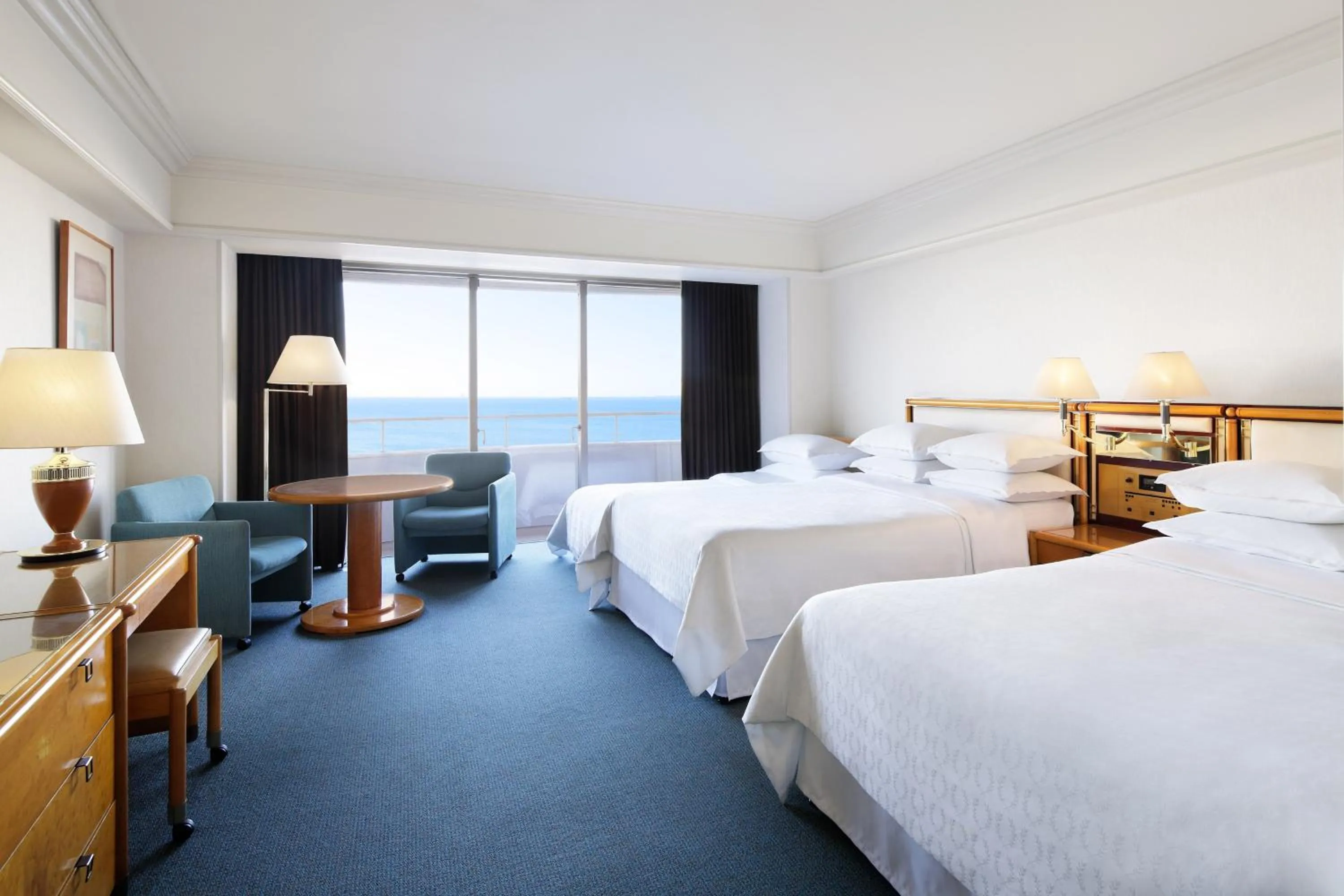 Photo of the whole room, Bed in Sheraton Grande Tokyo Bay Hotel