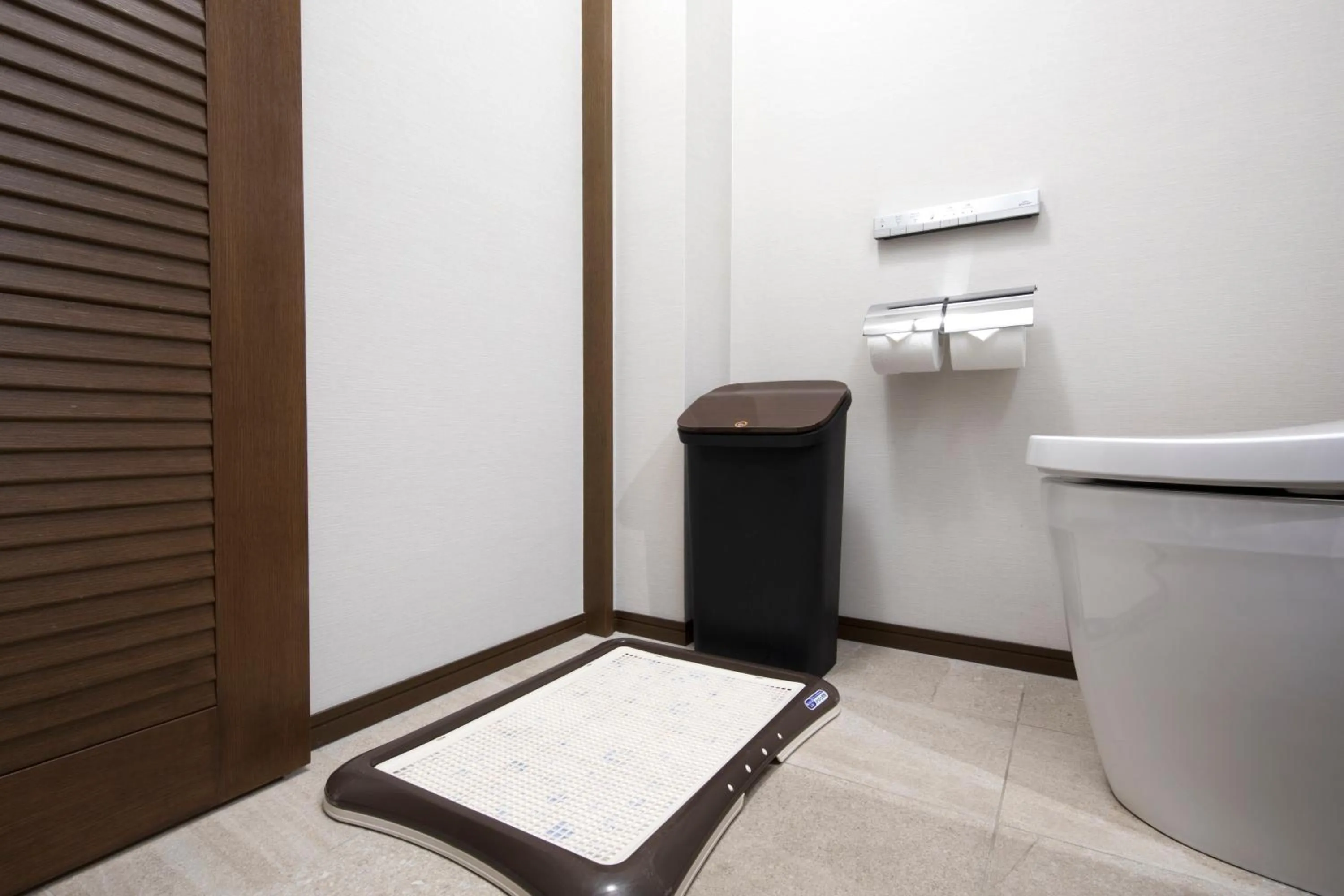 Toilet in Sheraton Grande Tokyo Bay Hotel