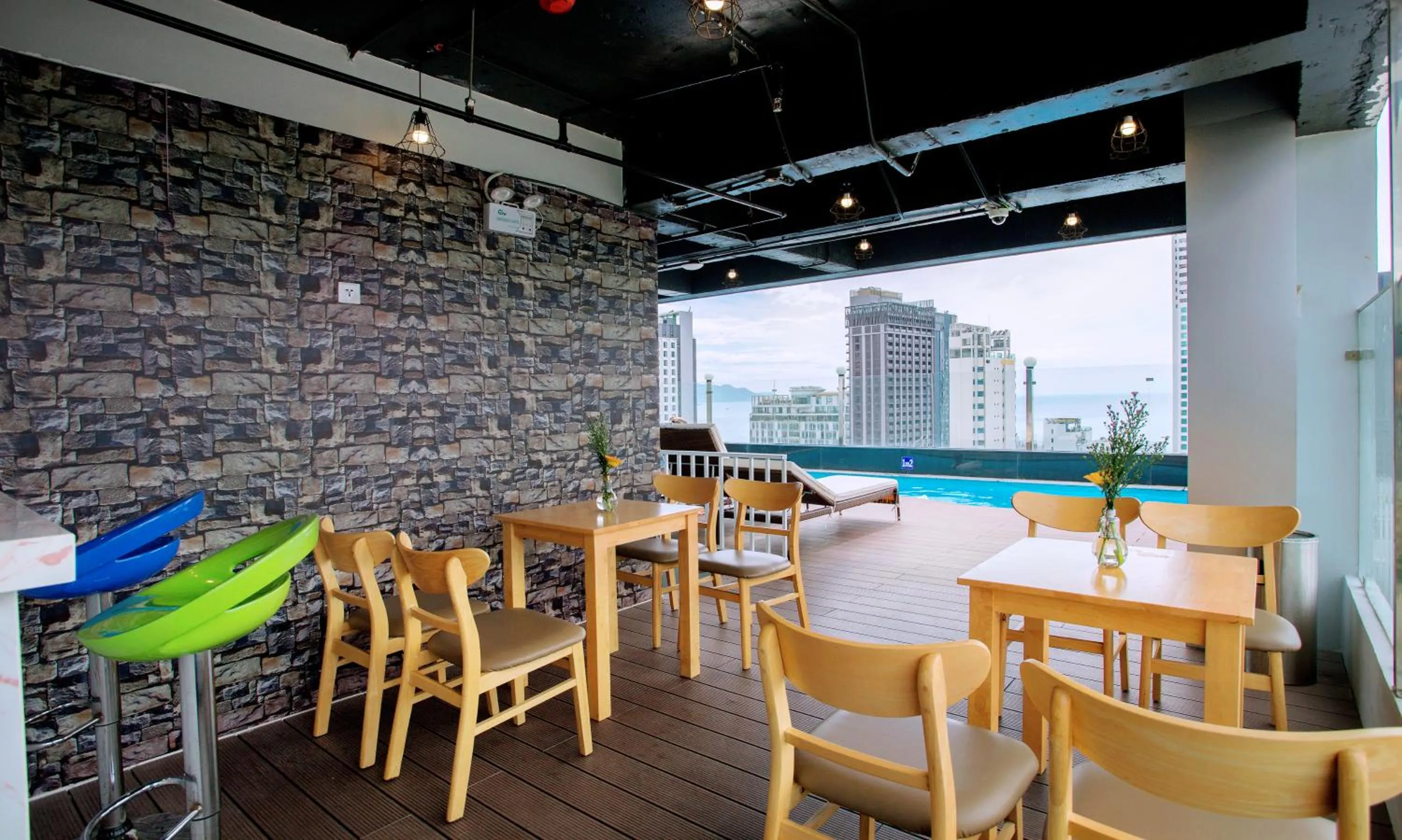 Lounge or bar in Royal HPM Hotel