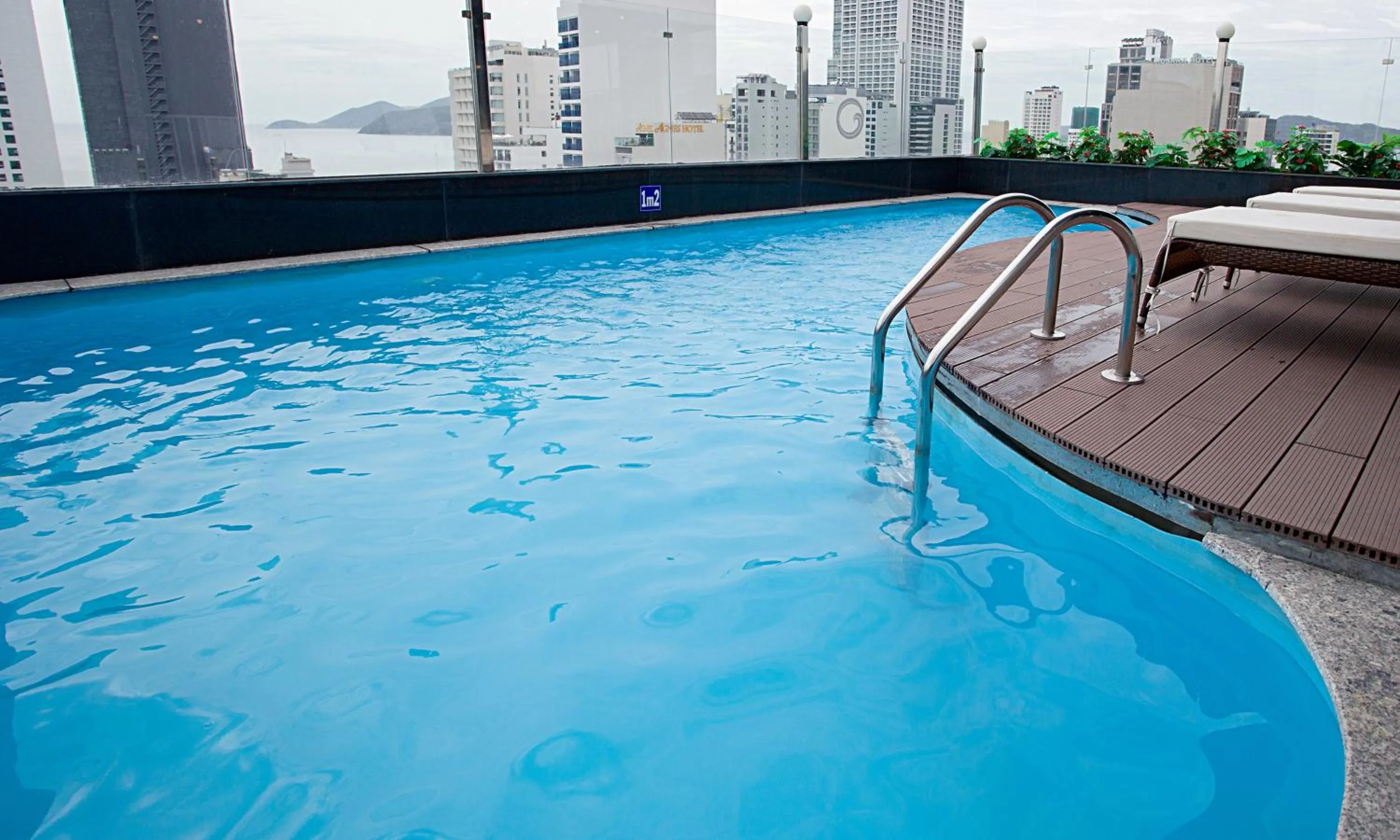 Swimming pool in Royal HPM Hotel
