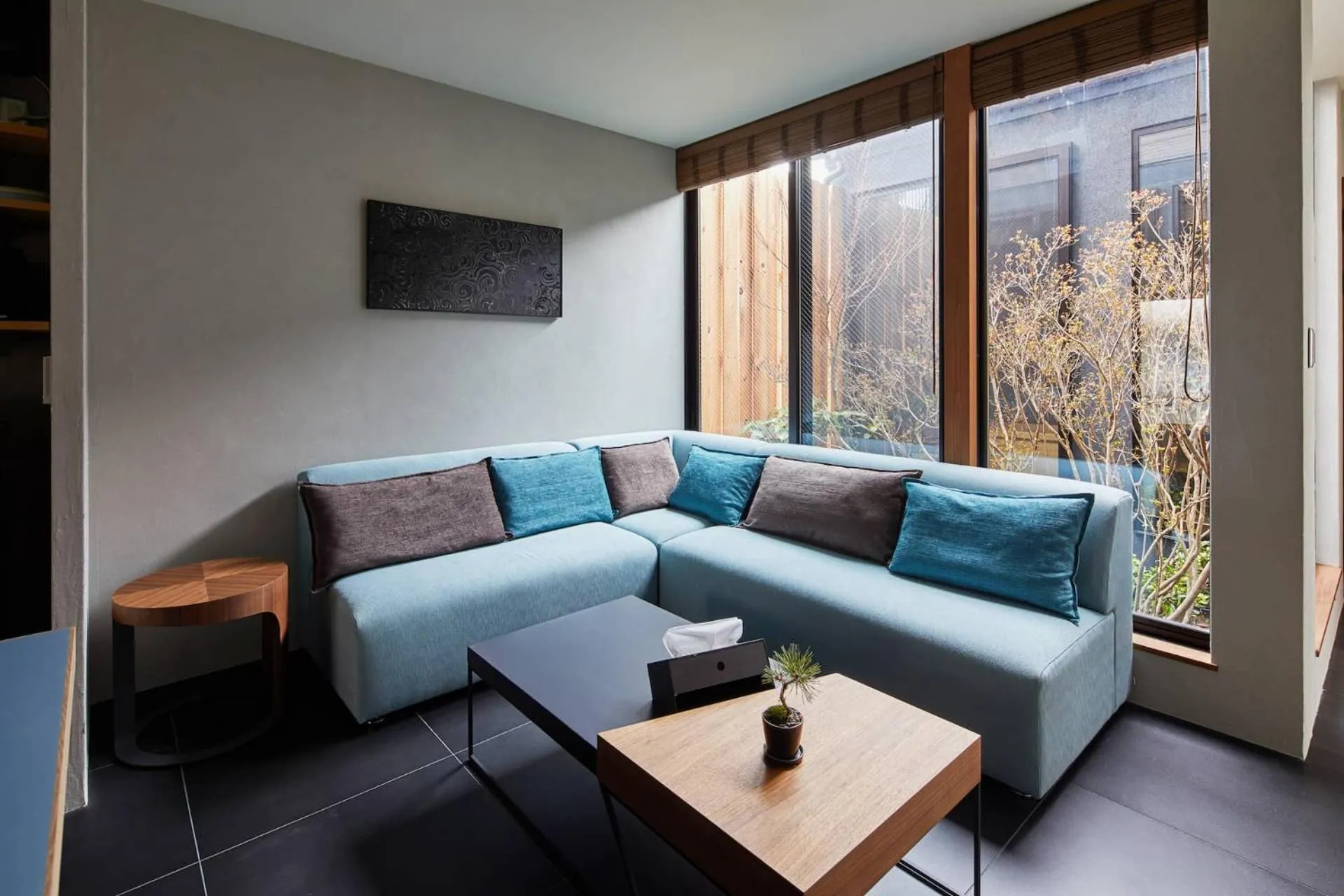 HANARE KYOTO Hachijoguchi