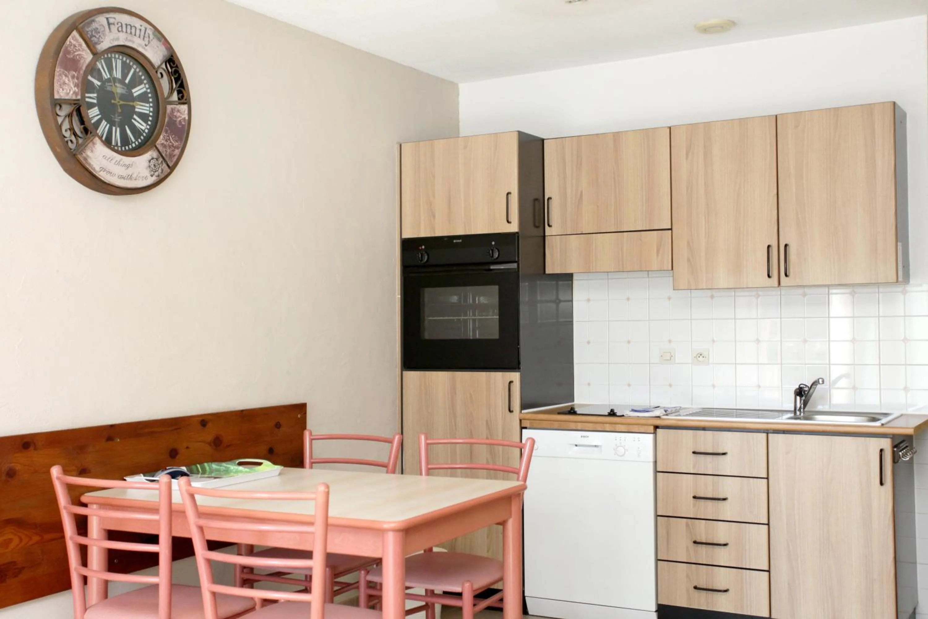 Kitchen or kitchenette in Le Champ d'Eysson Aparthotel