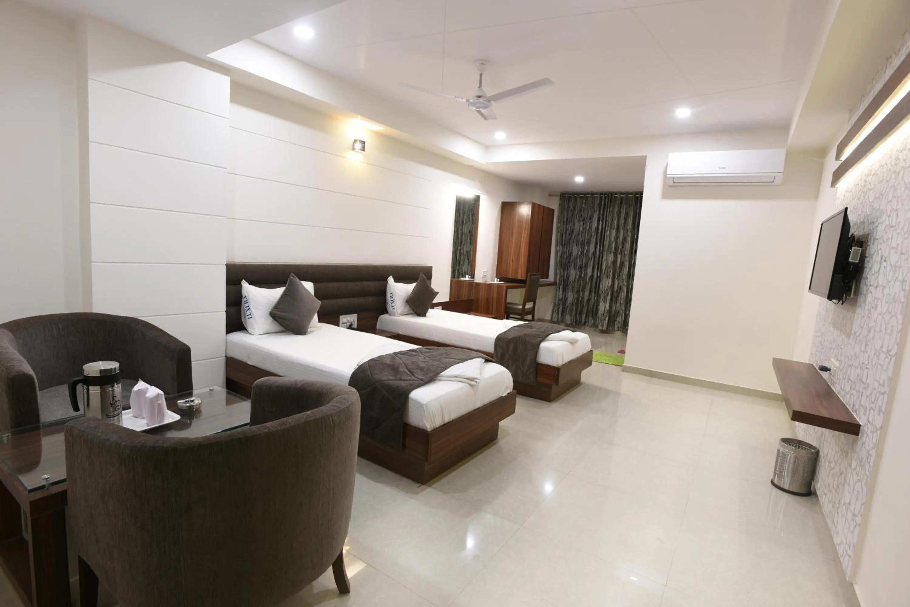 Photo of the whole room in Hotel Luxura, Ahmedabad