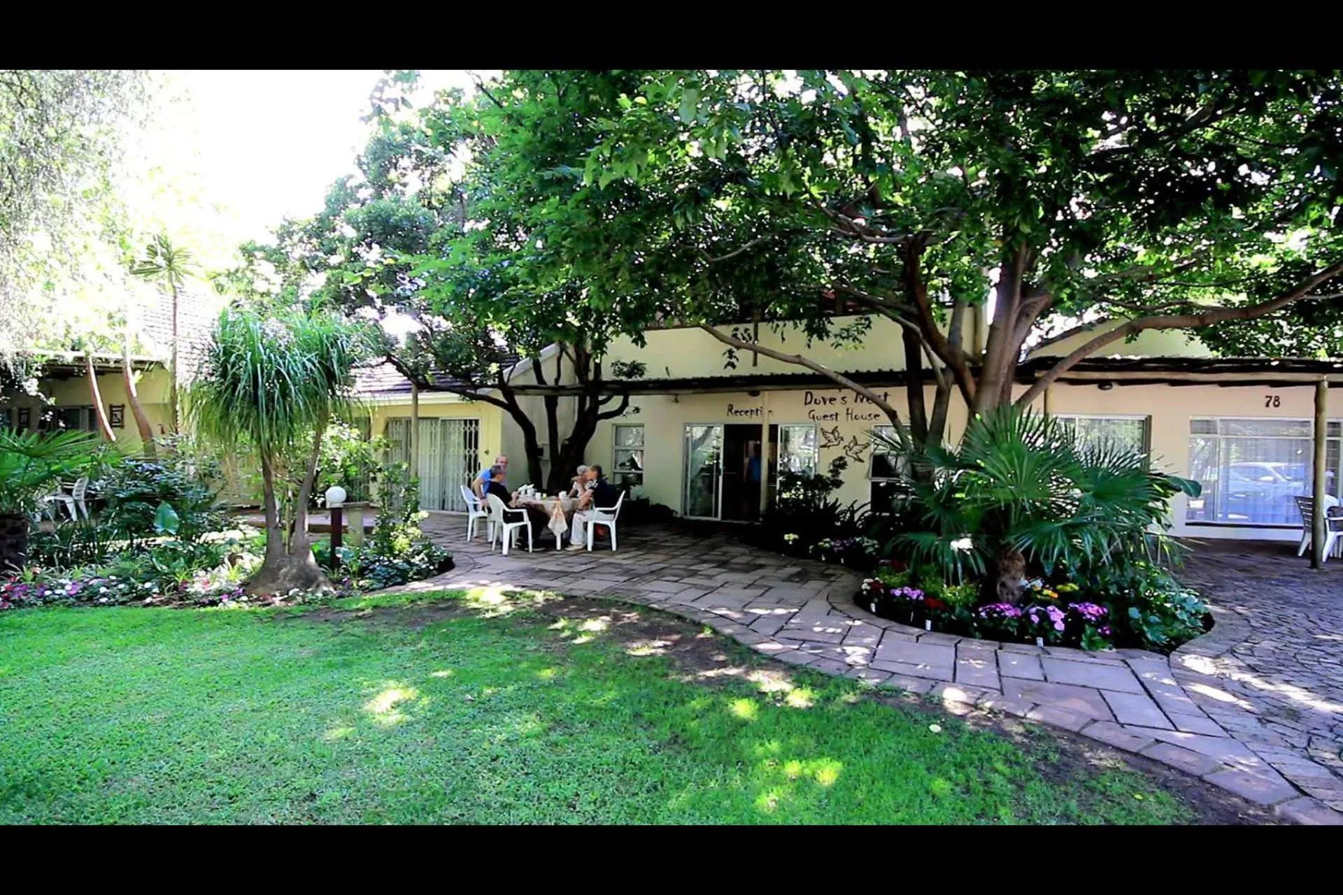 Facade/entrance in Dove's Nest Guest House