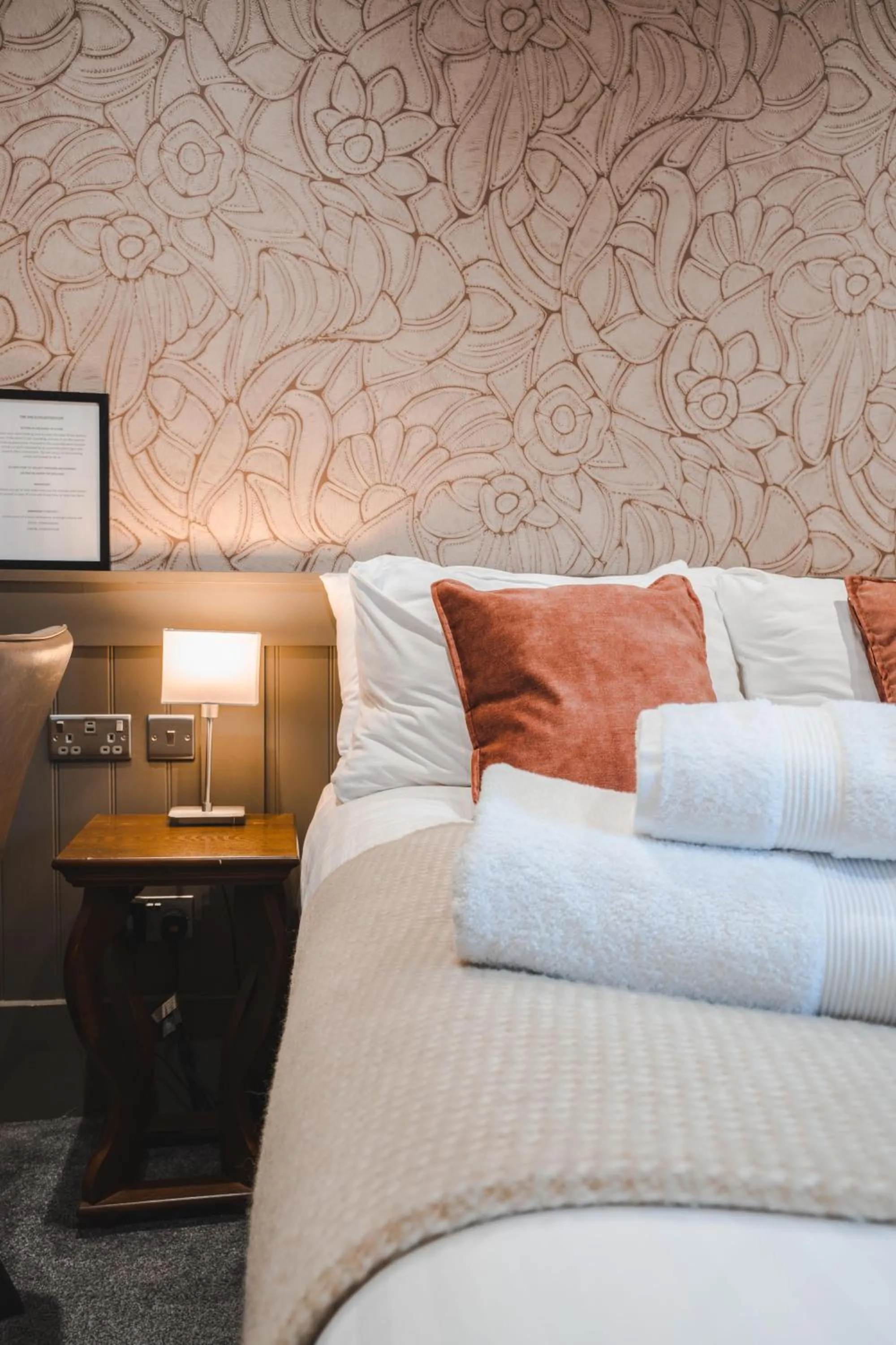 Bedroom, Bed in Harper's Steakhouse with Rooms, Southampton Swanwick Marina