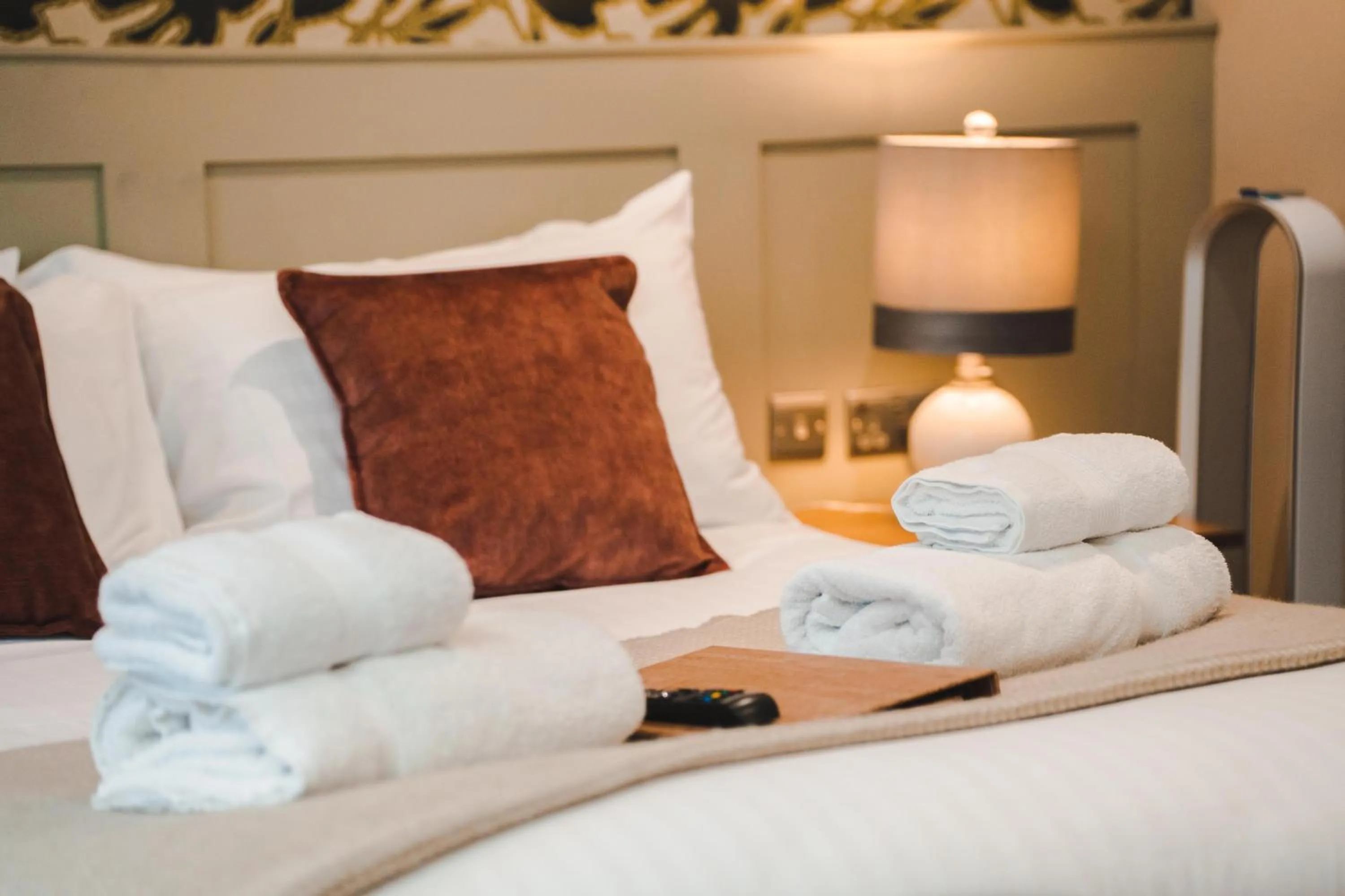 Bedroom, Bed in Harper's Steakhouse with Rooms, Southampton Swanwick Marina