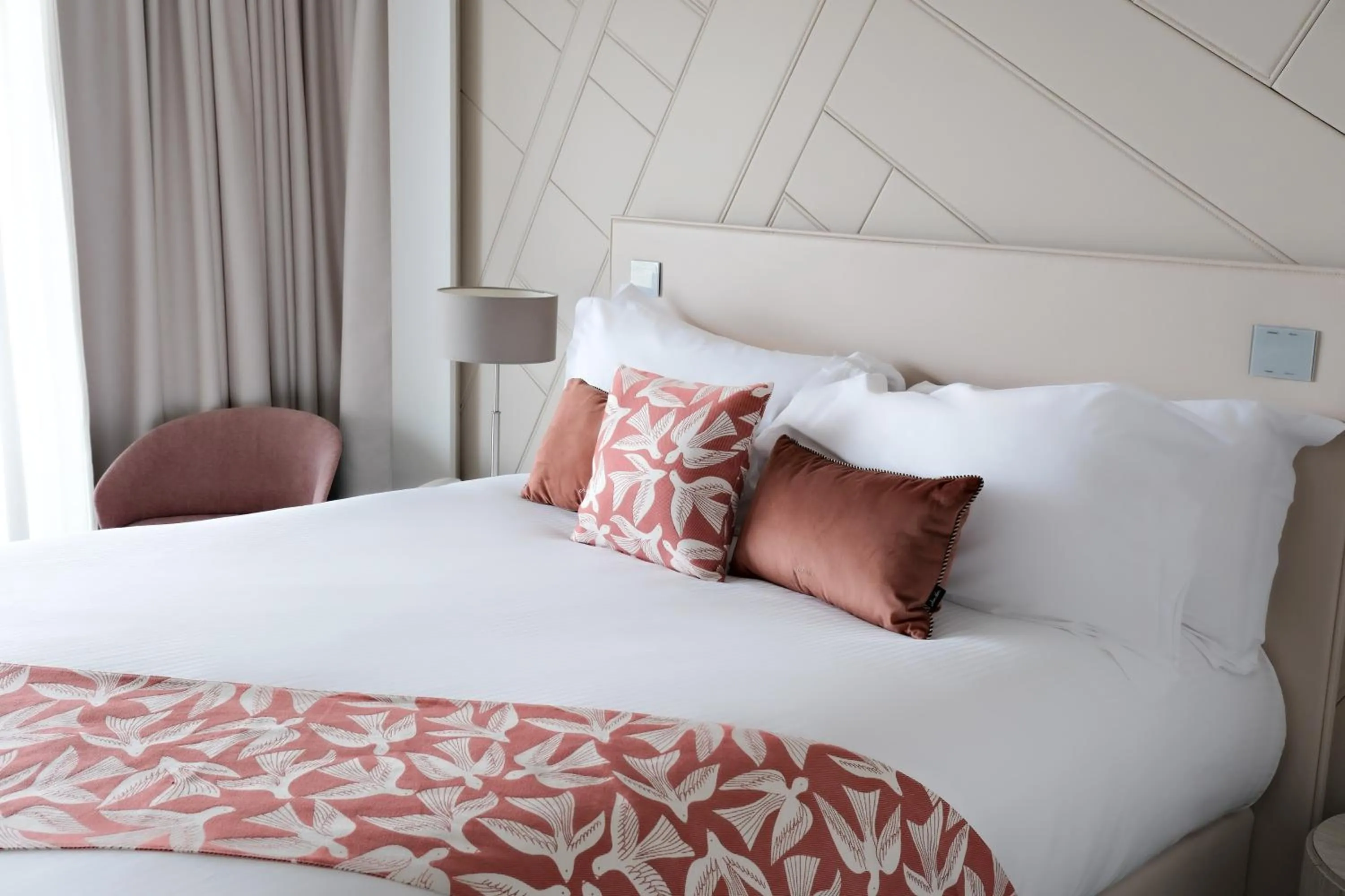 Bedroom, Bed in Thalazur Cabourg - Hôtel & Spa