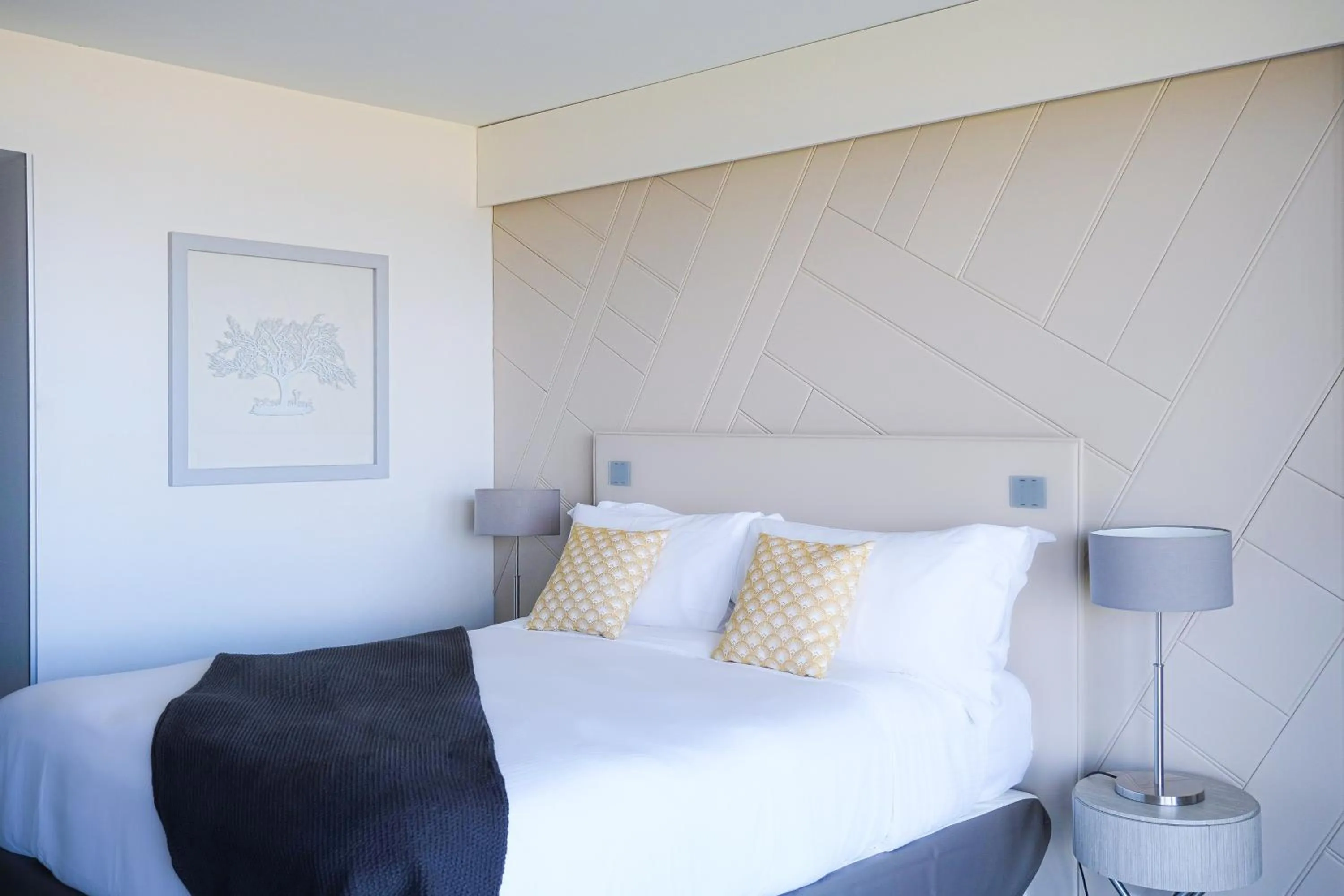 Bedroom, Bed in Thalazur Cabourg - Hôtel & Spa