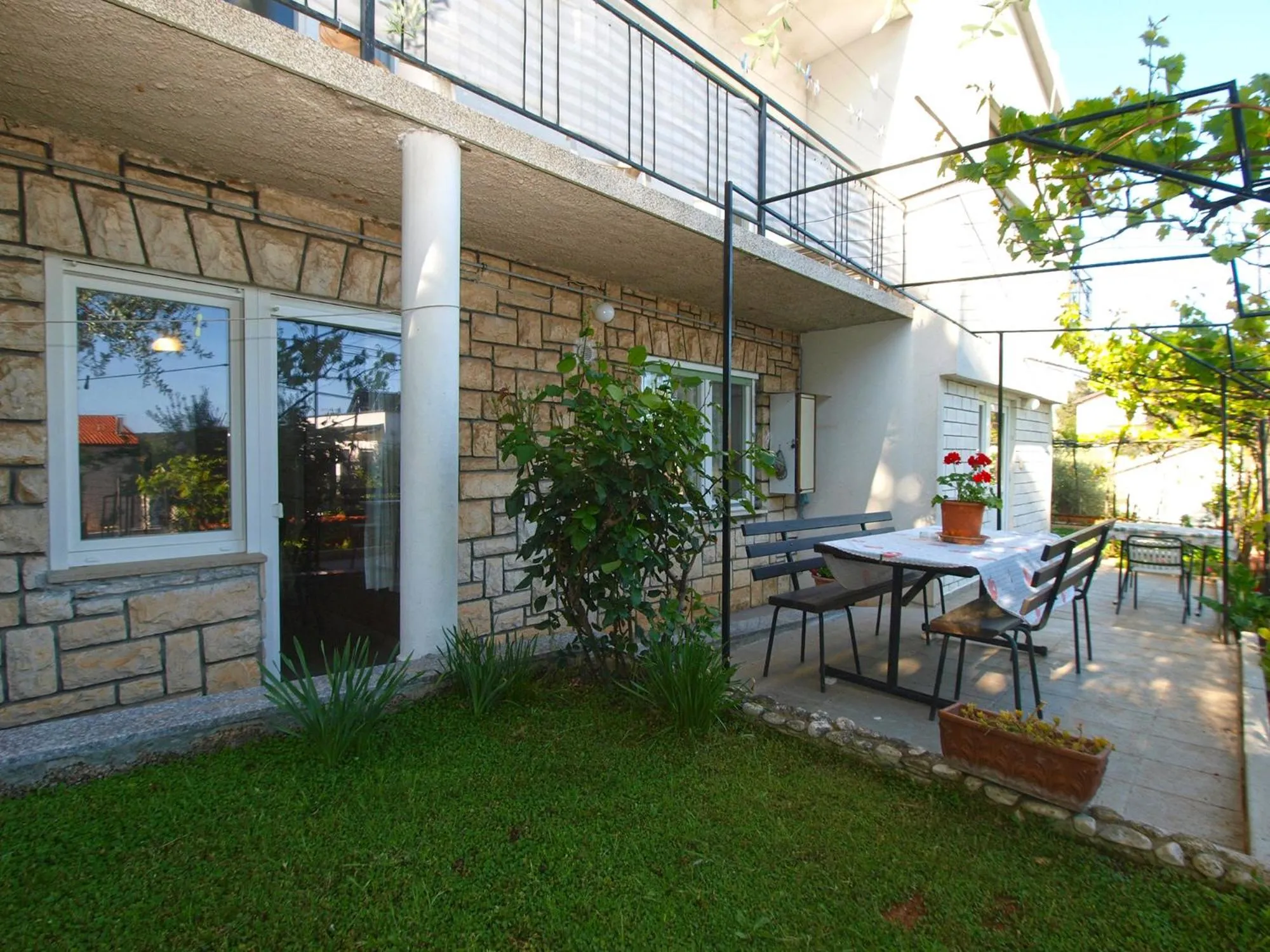 Apartments Marija 841