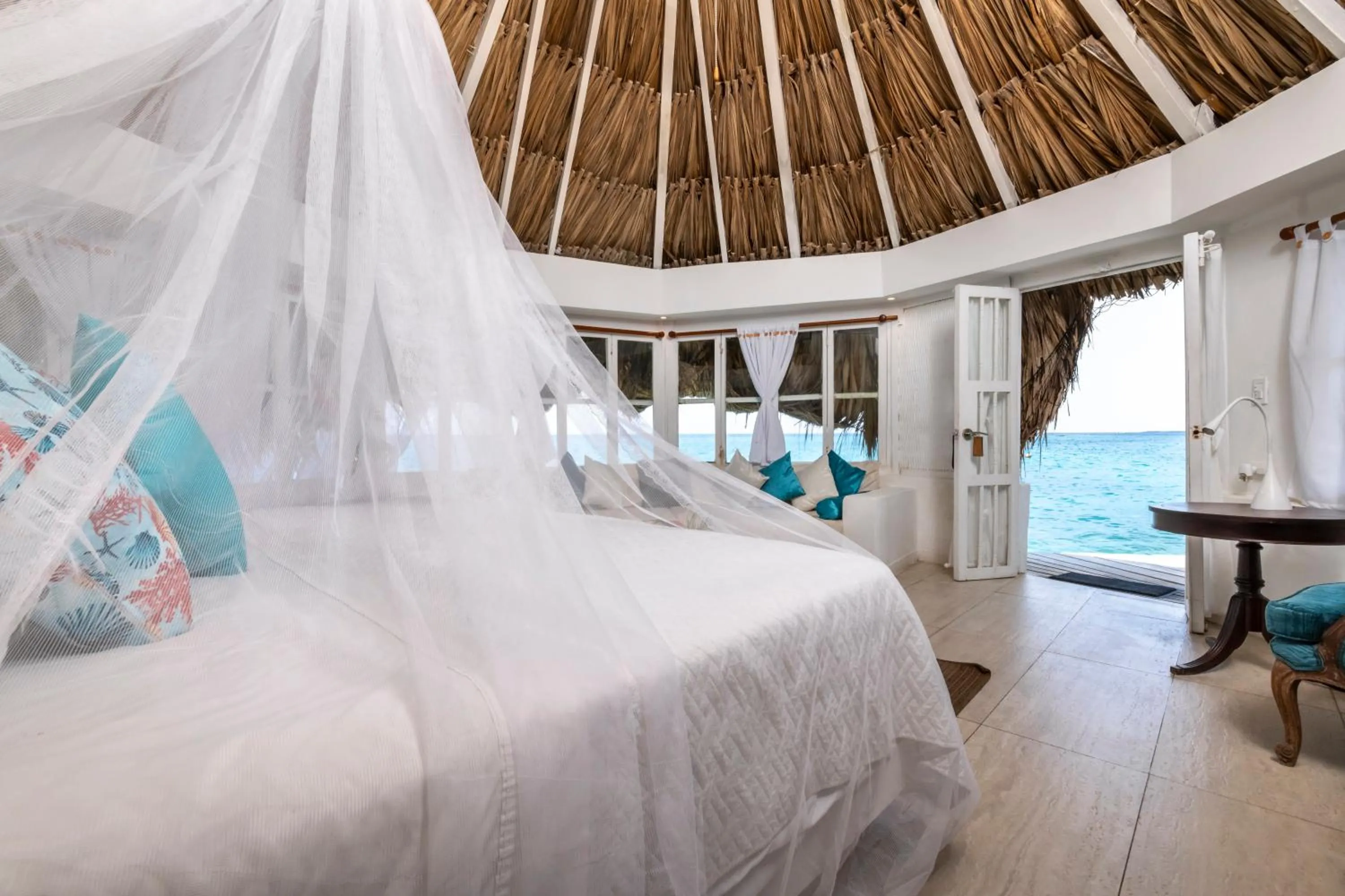 View (from property/room), Bed in Hotel Coralina Island