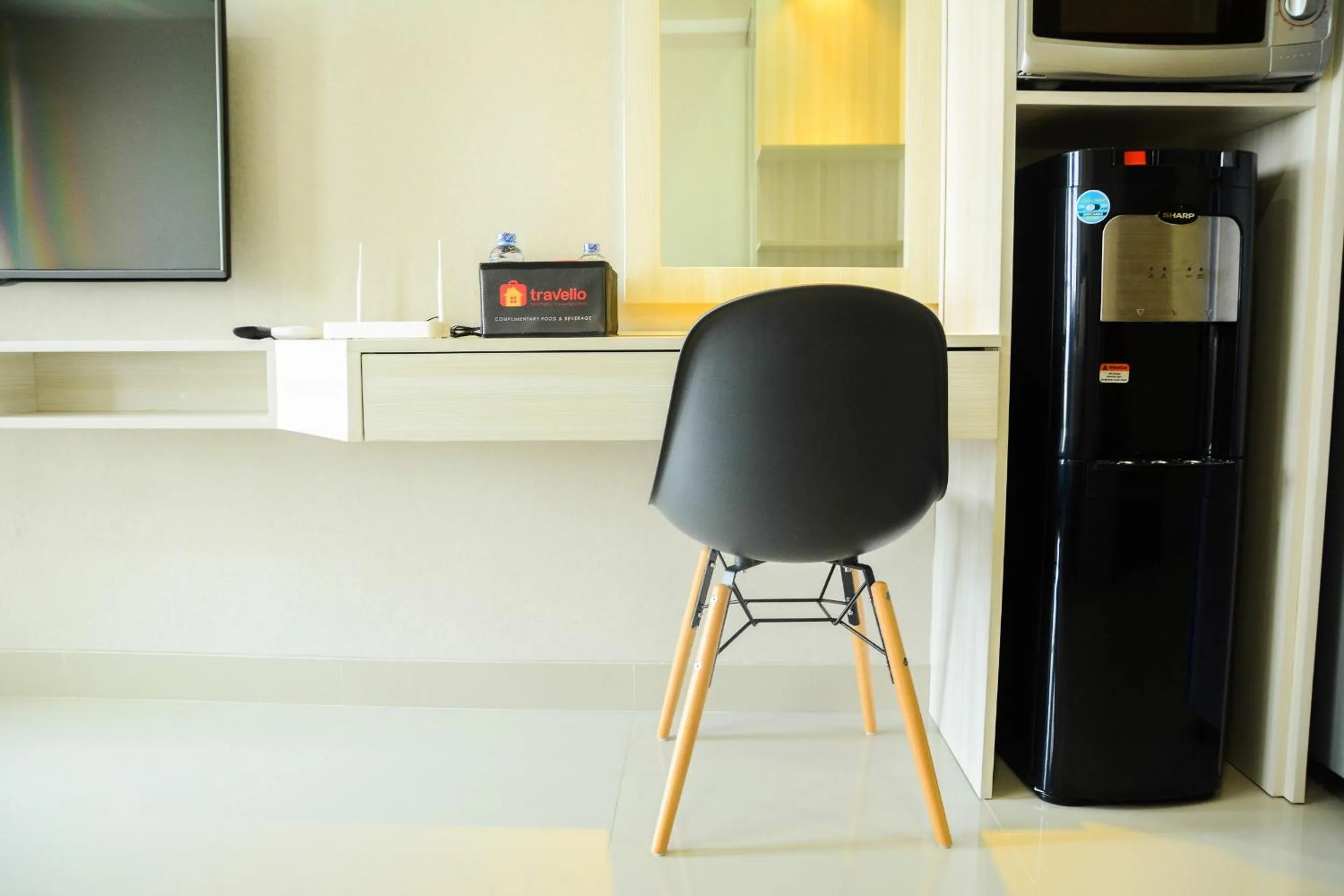 Sophisticated Studio at The Oasis Apartment By Travelio