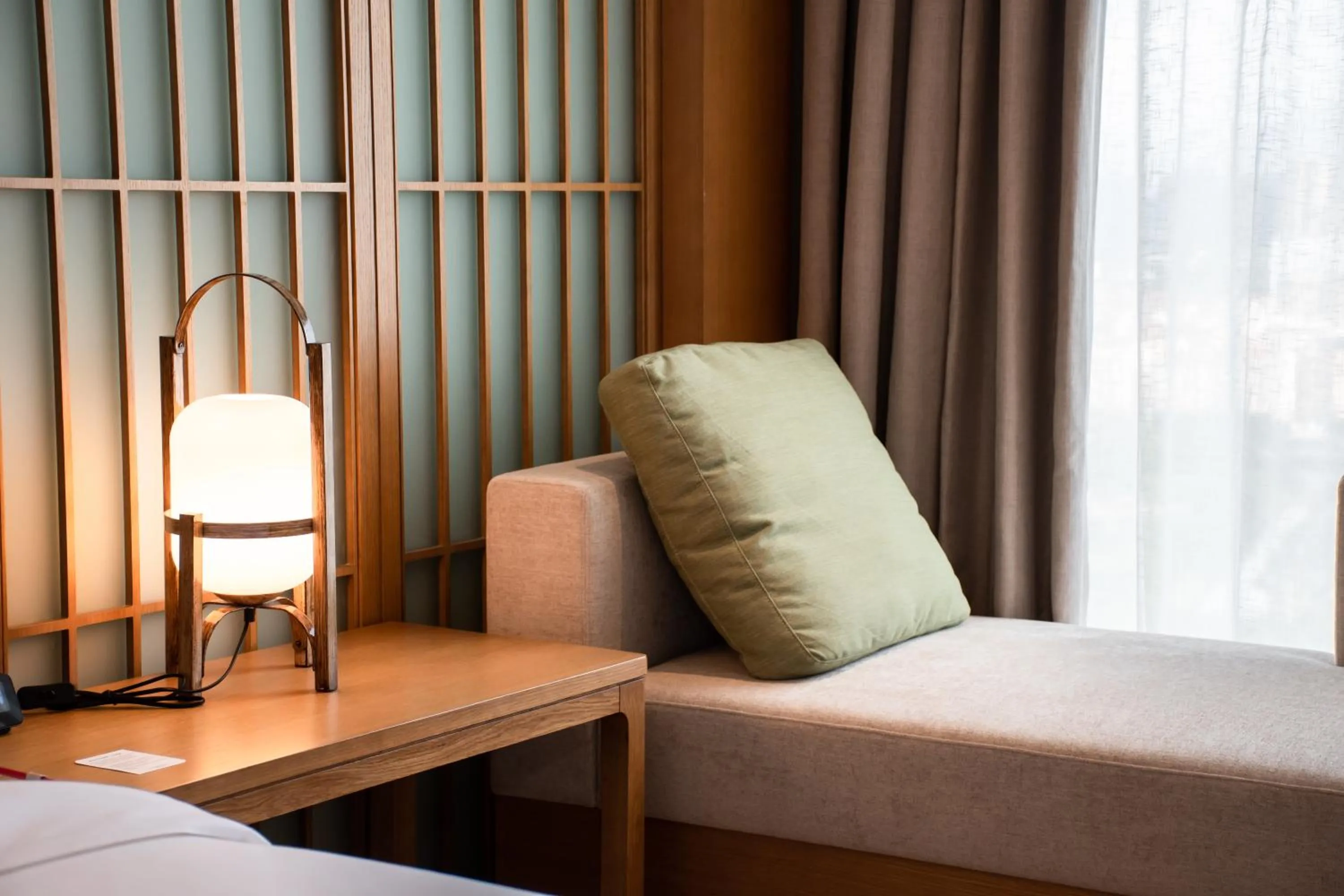 Seating area in Ramada Plaza Wyndham Wenzhou Cangnan