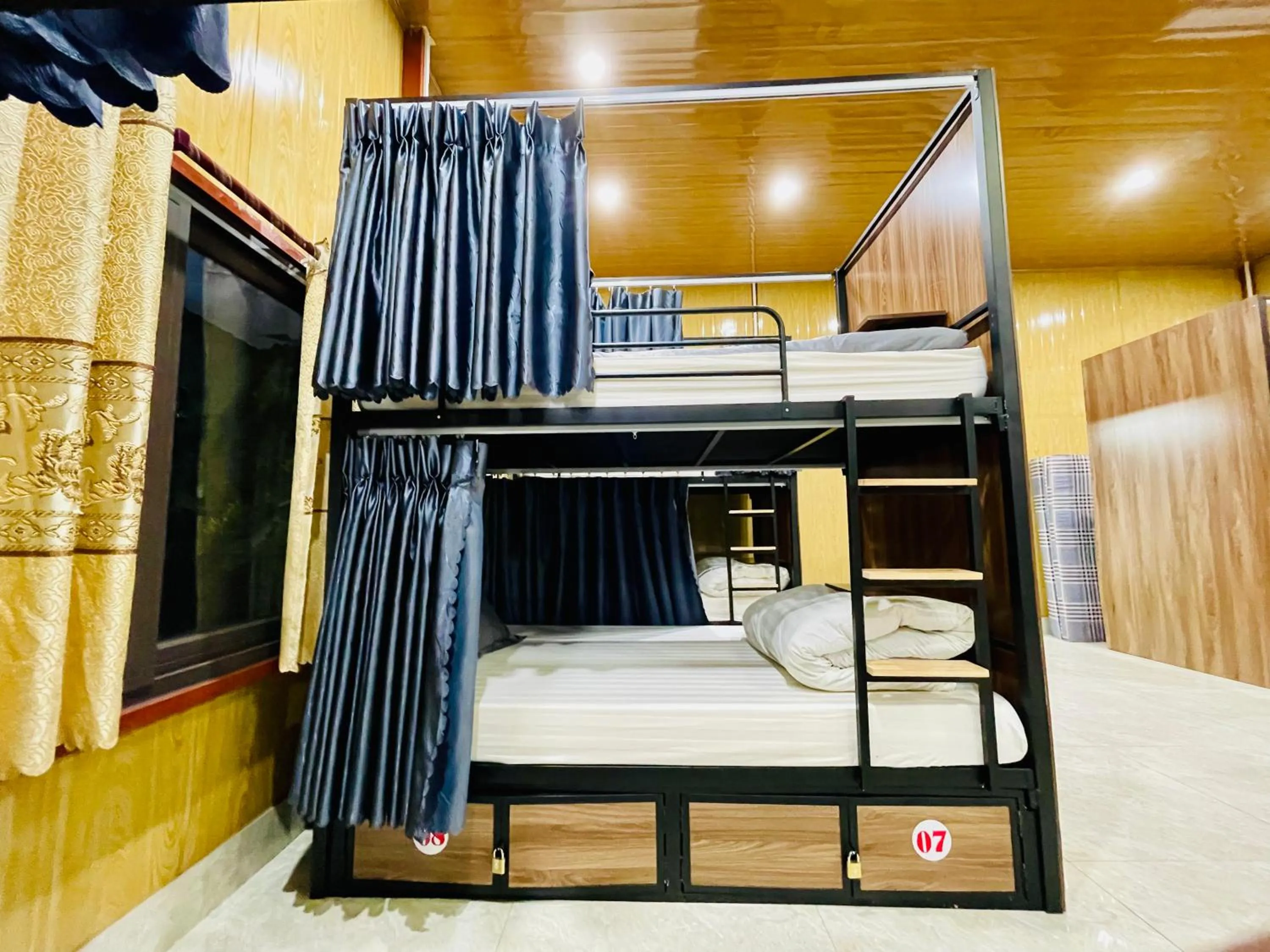 Bed in Trang An Lotus Lake Homestay