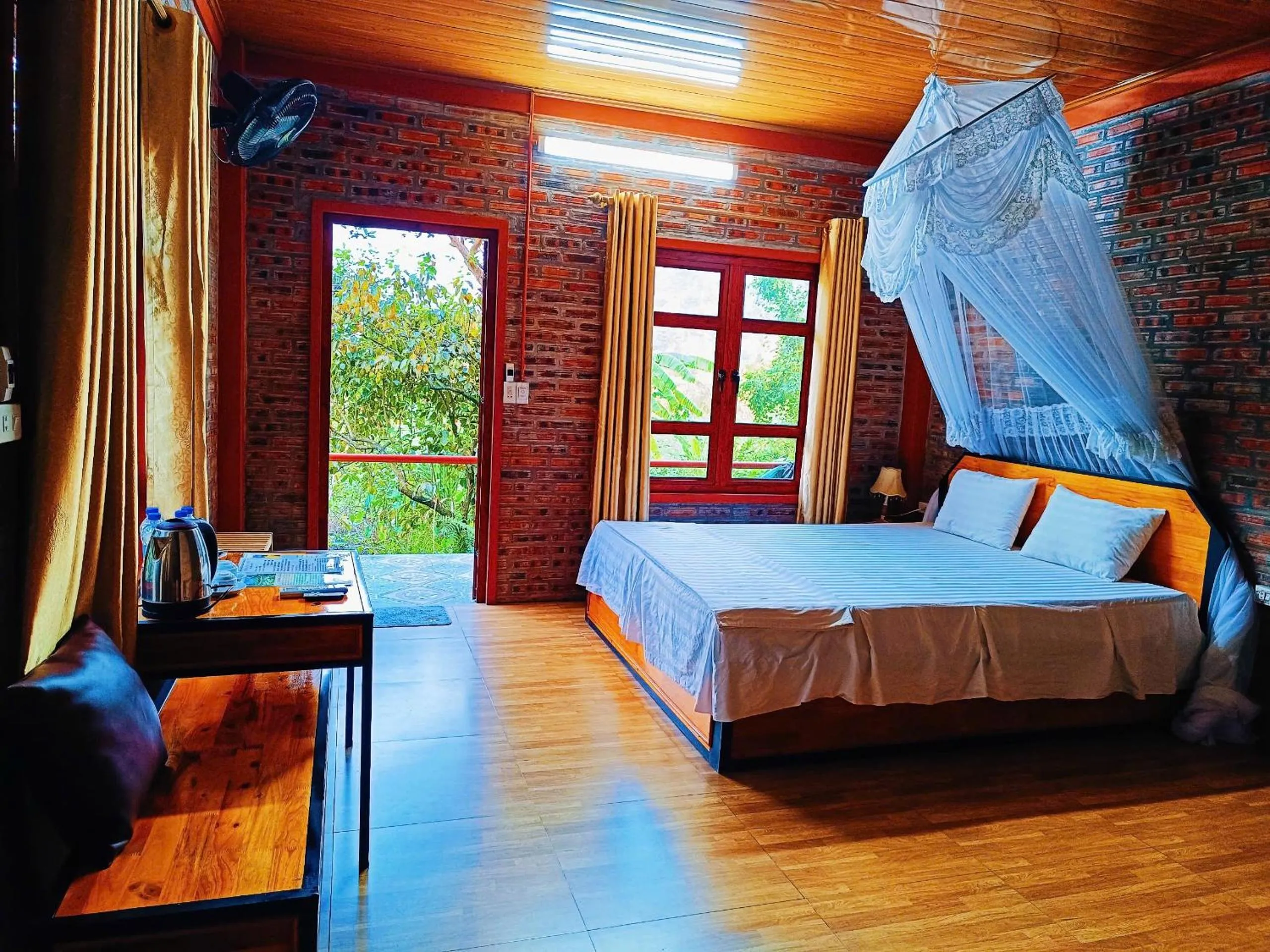 Bed in Trang An Lotus Lake Homestay