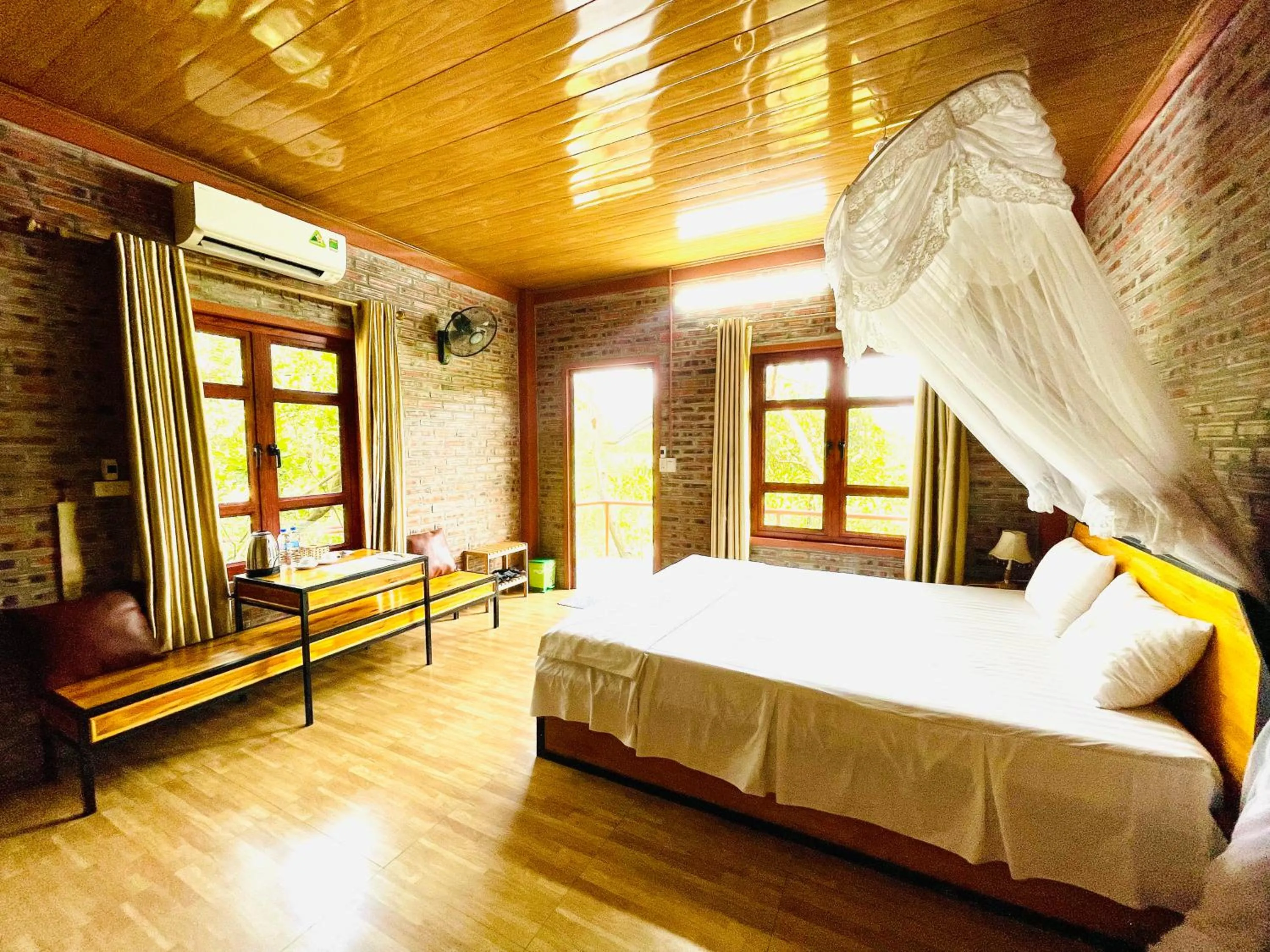 Bed in Trang An Lotus Lake Homestay