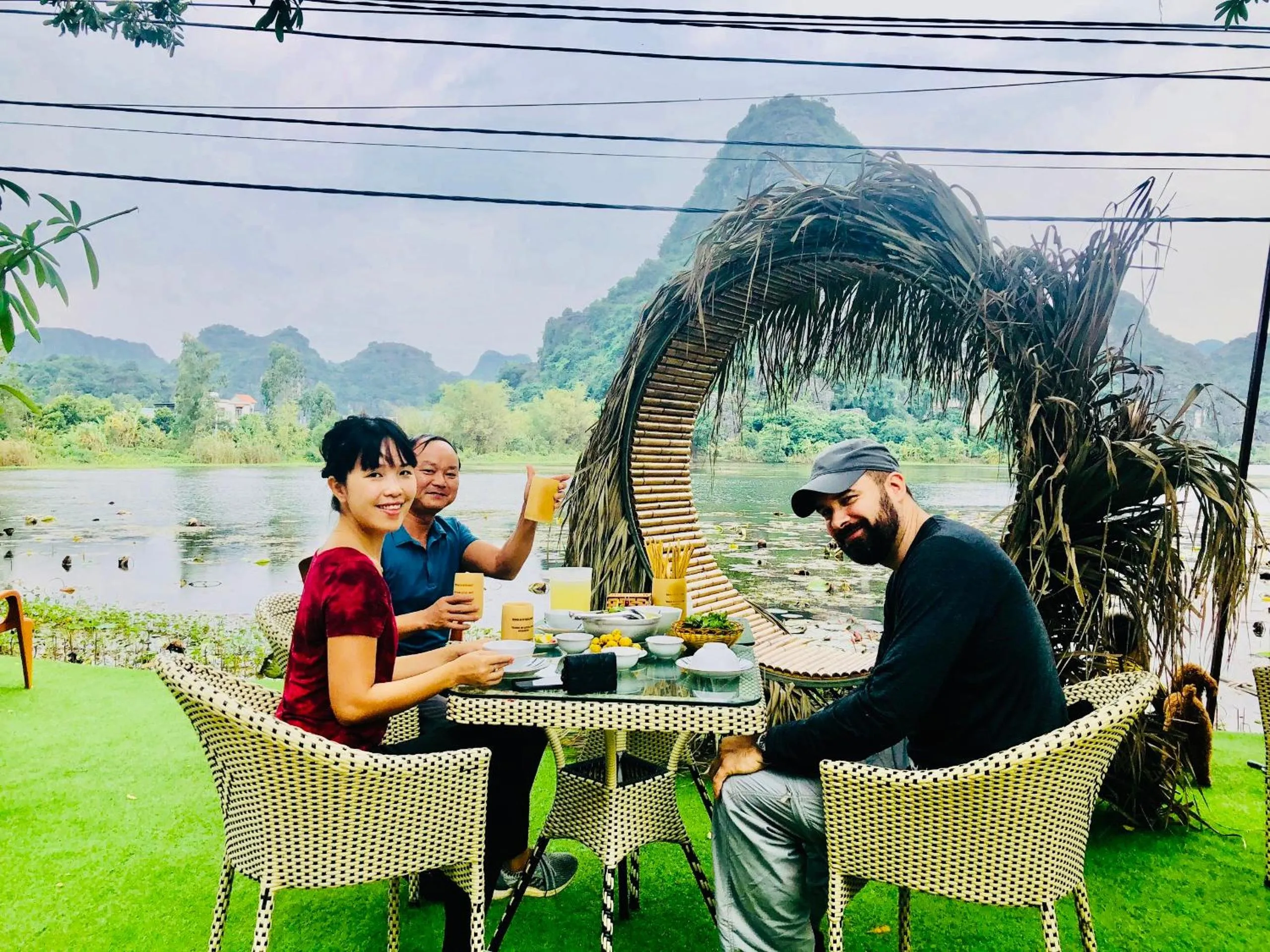 Restaurant/places to eat in Trang An Lotus Lake Homestay