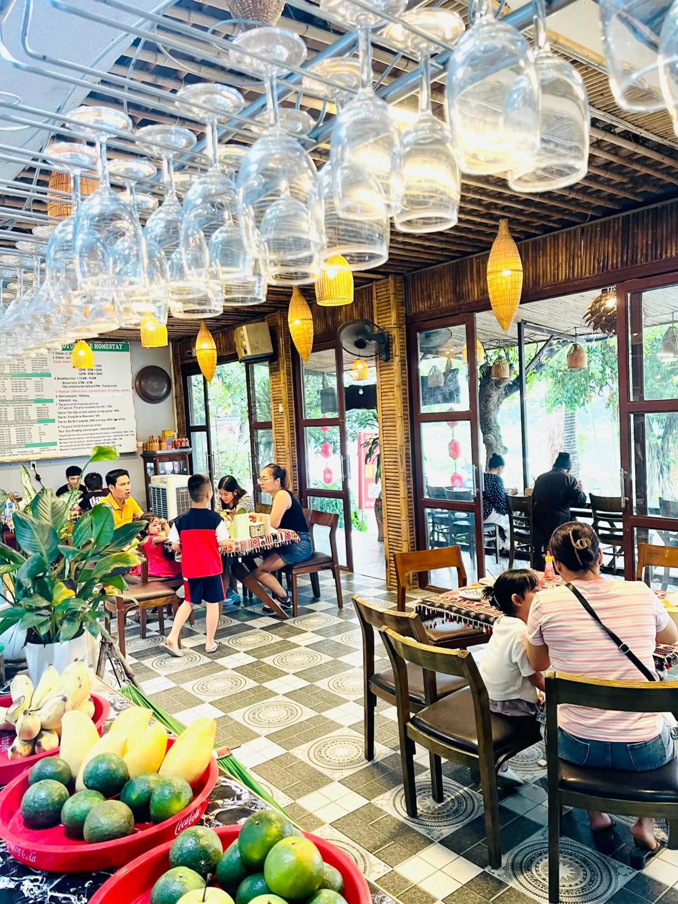 Restaurant/places to eat in Trang An Lotus Lake Homestay