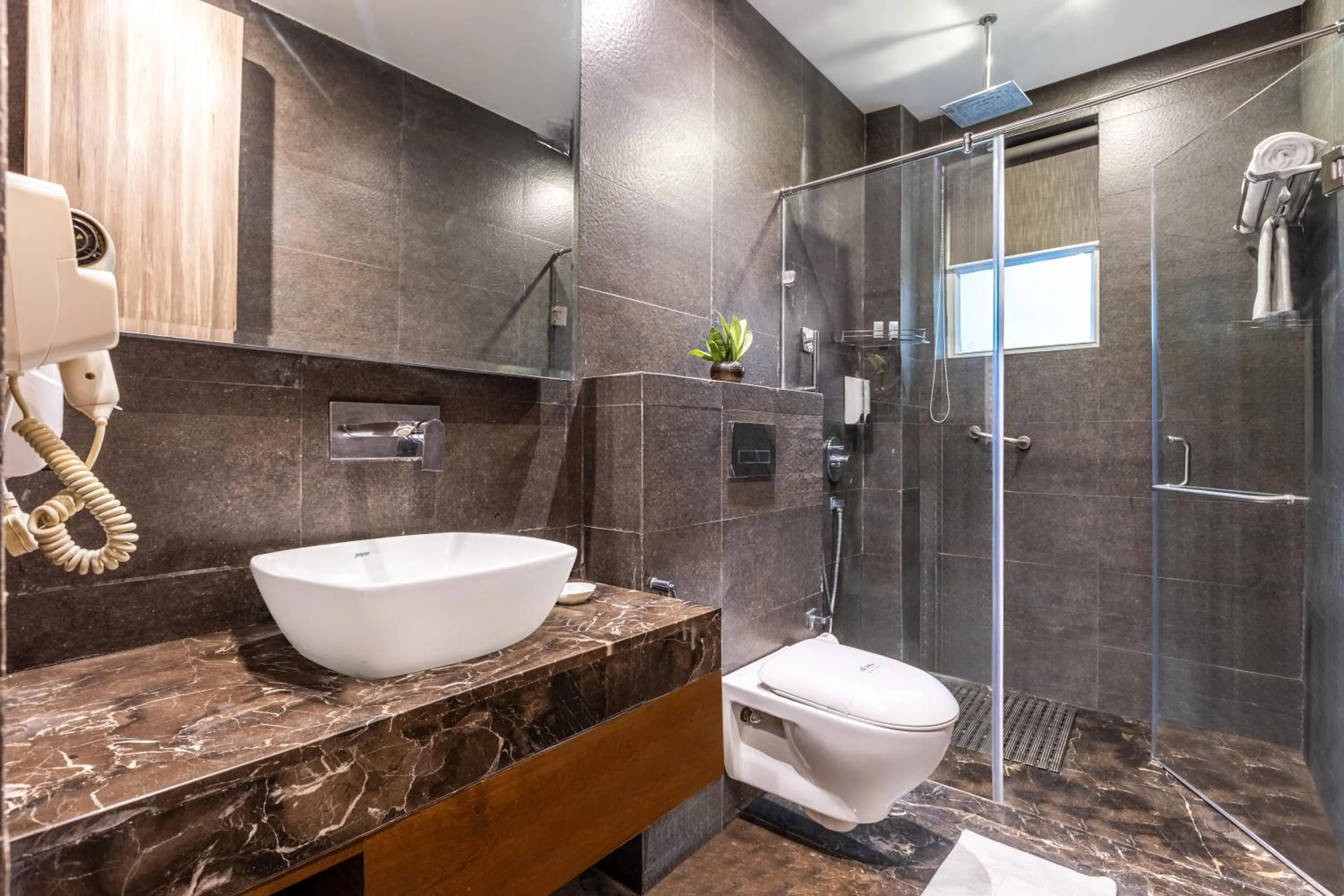 Sterling Palm Bliss Wellness Resort, Rishikesh