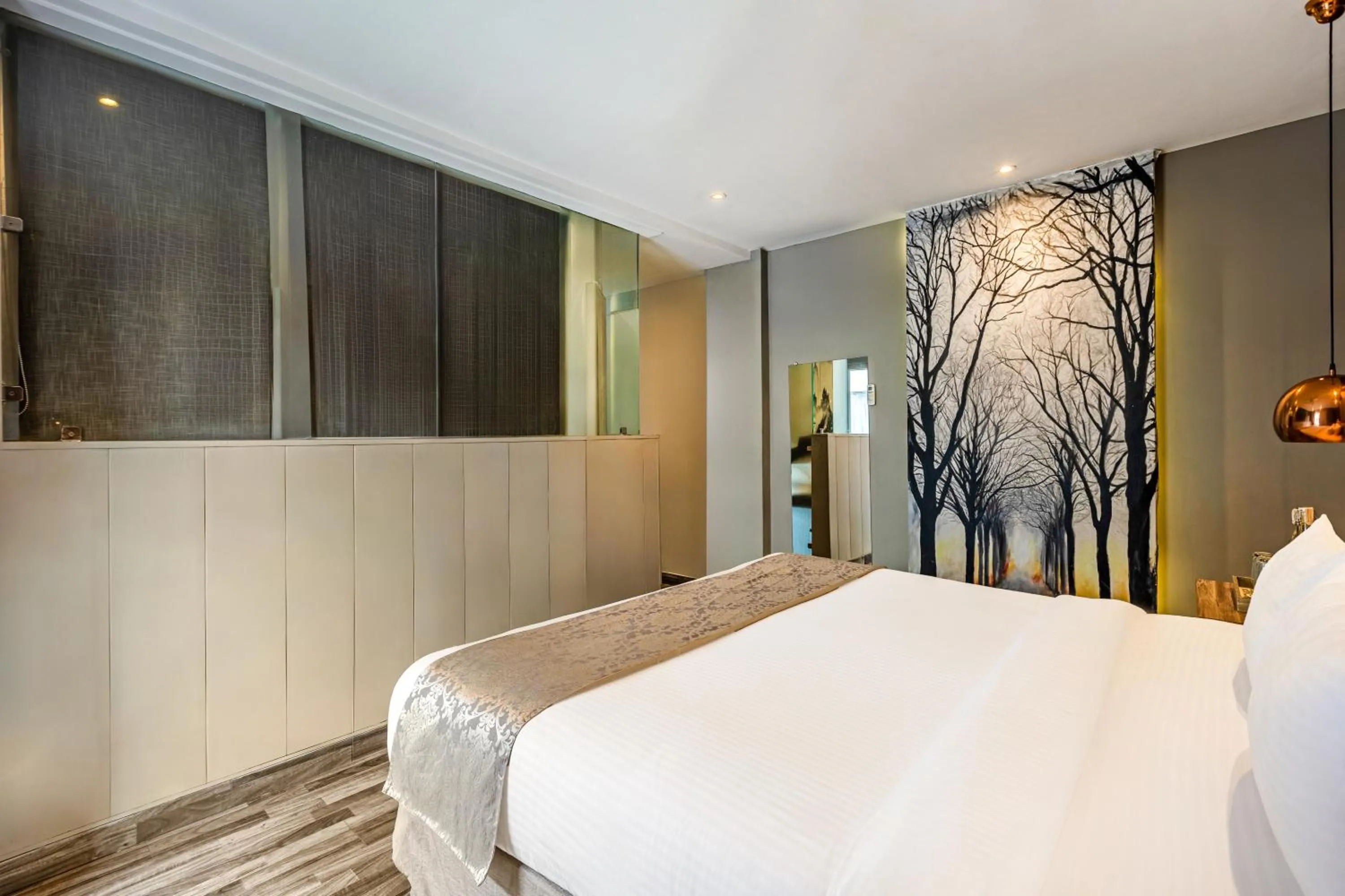 Bedroom, Bed in Sterling Palm Bliss Wellness Resort, Rishikesh