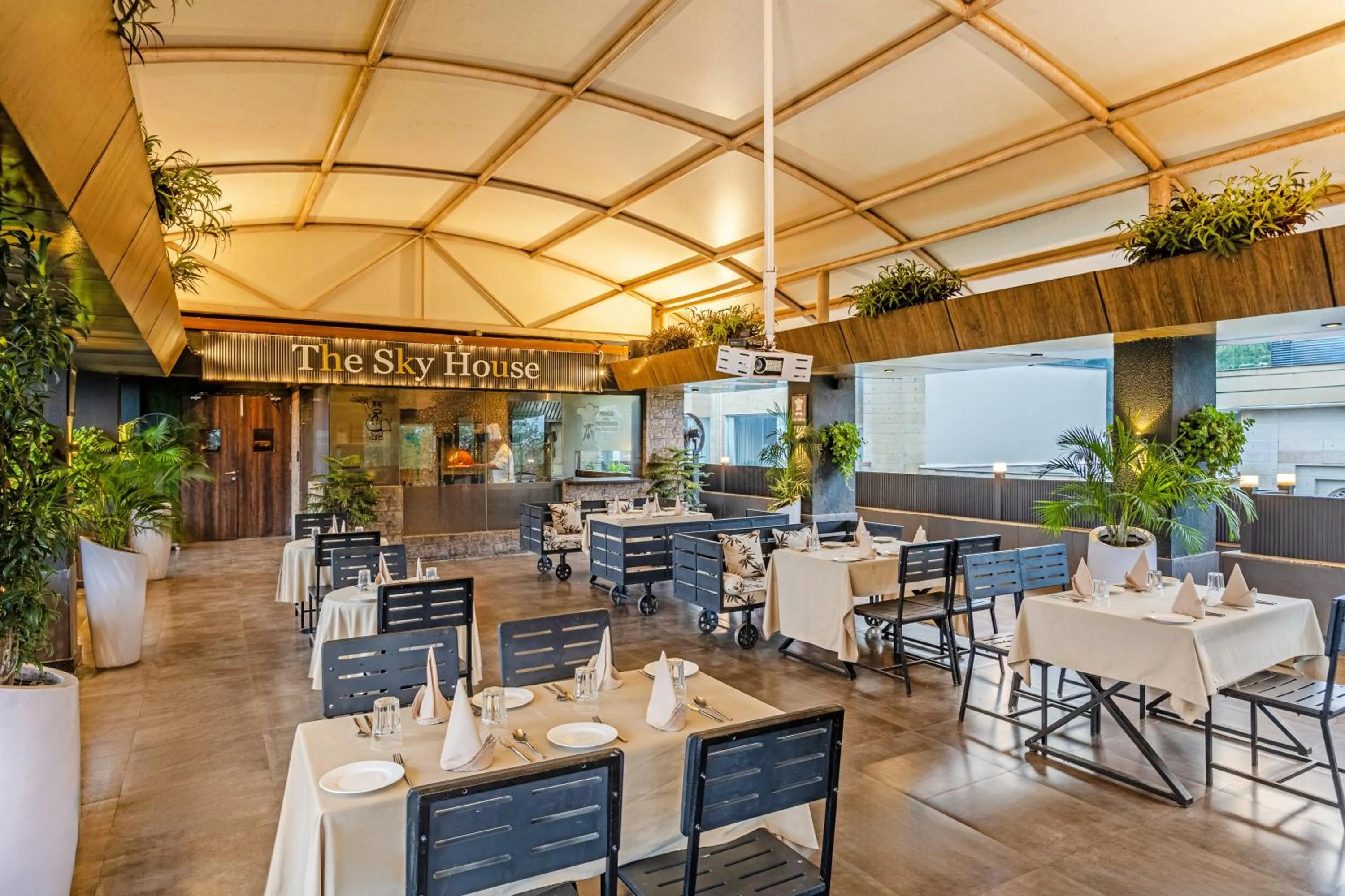 Restaurant/places to eat in Sterling Palm Bliss Wellness Resort, Rishikesh