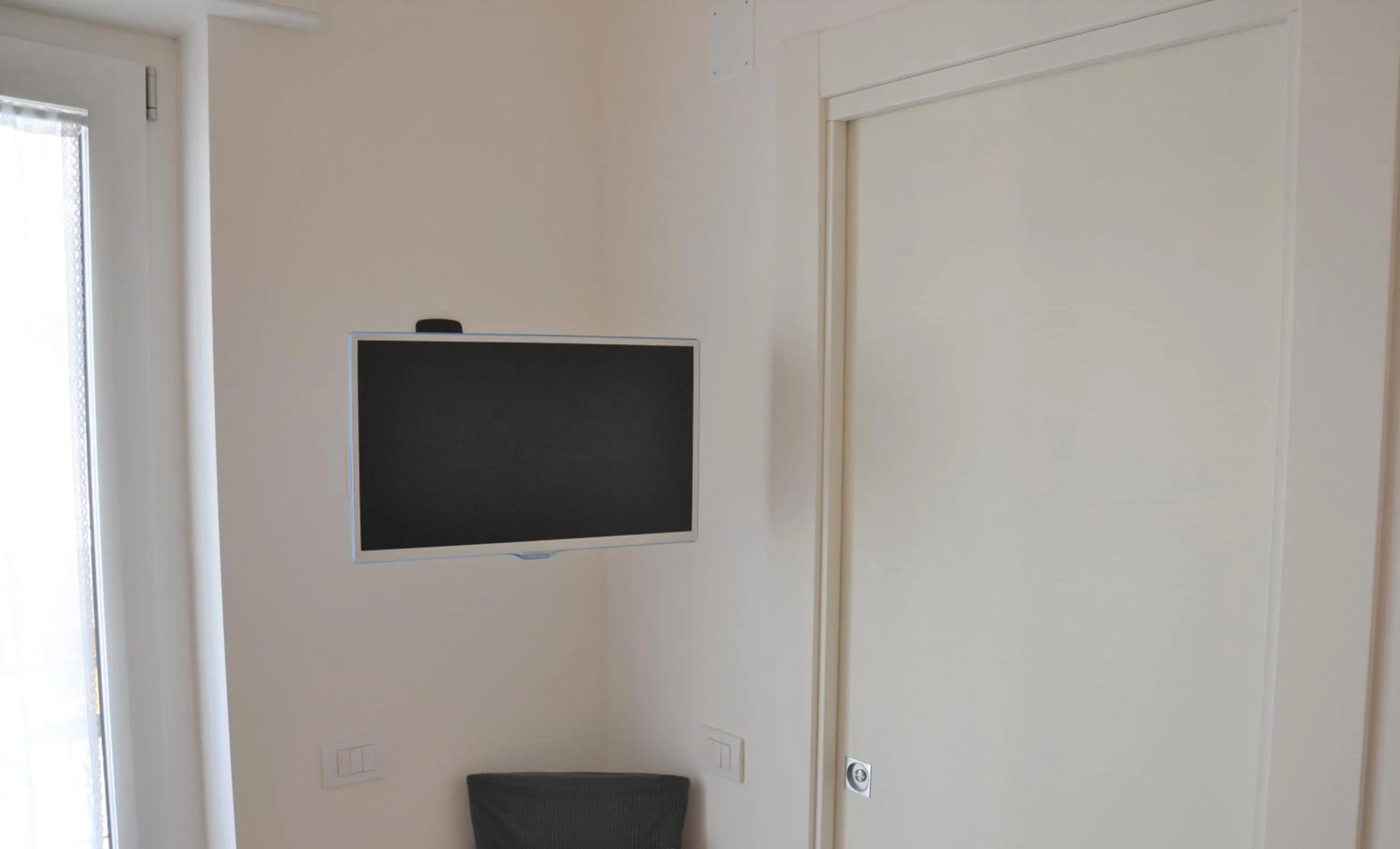 TV and multimedia in B&B Coffee and City Pompei