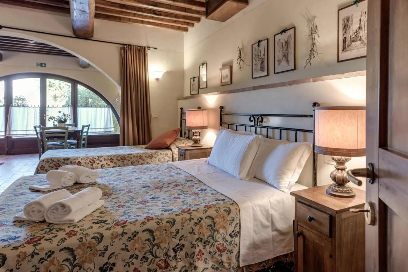 Photo of the whole room, Bed in Borgo Al Cerro
