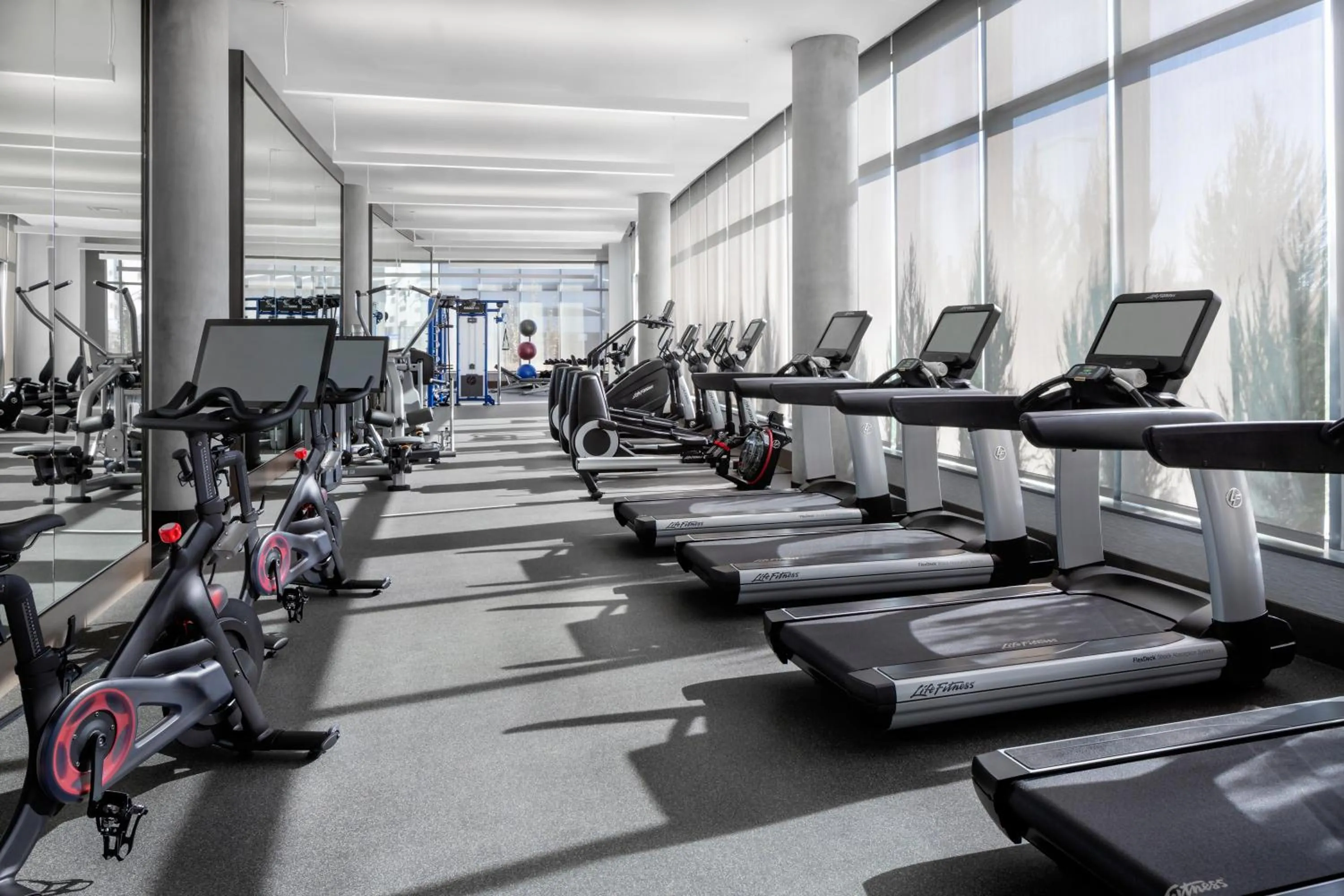 Fitness centre/facilities in Grand Hyatt at SFO