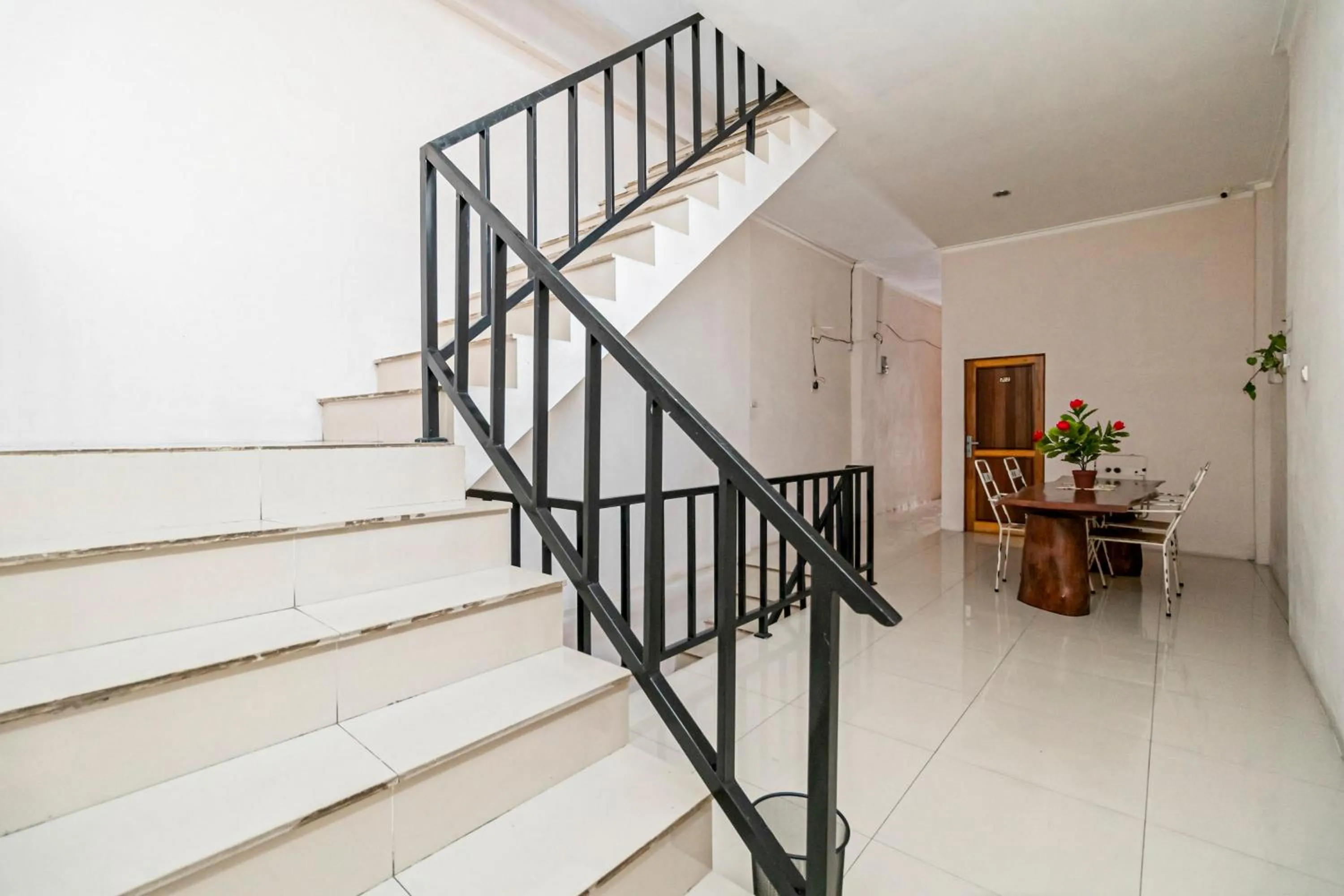 Property building in RedDoorz at Fella Homestay Glugur Medan