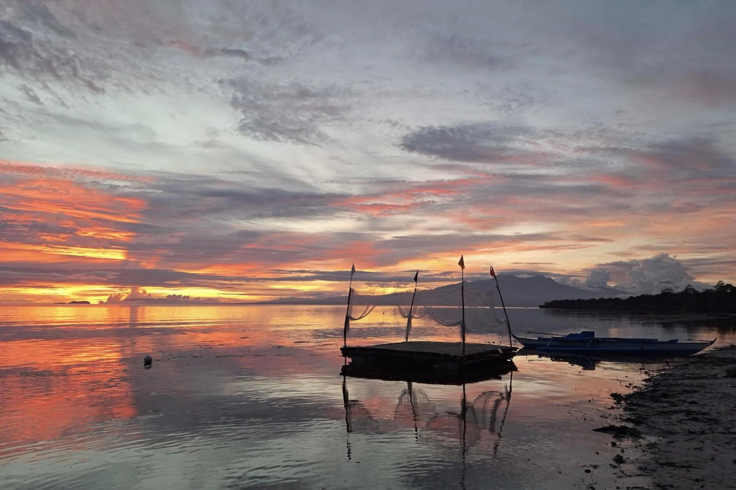 Beach in White Villas Resort