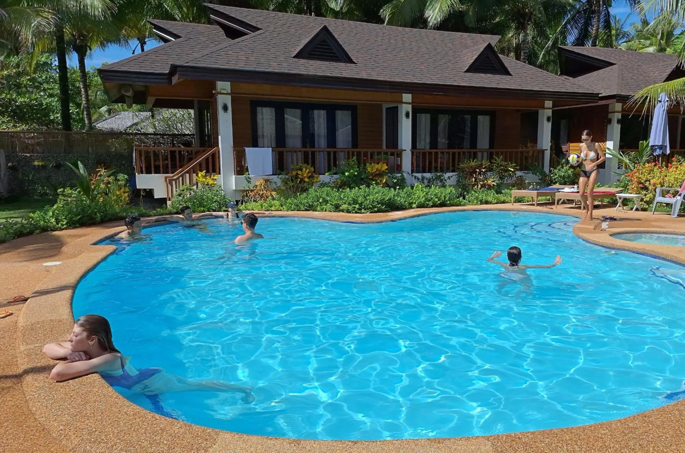 Pool view in White Villas Resort