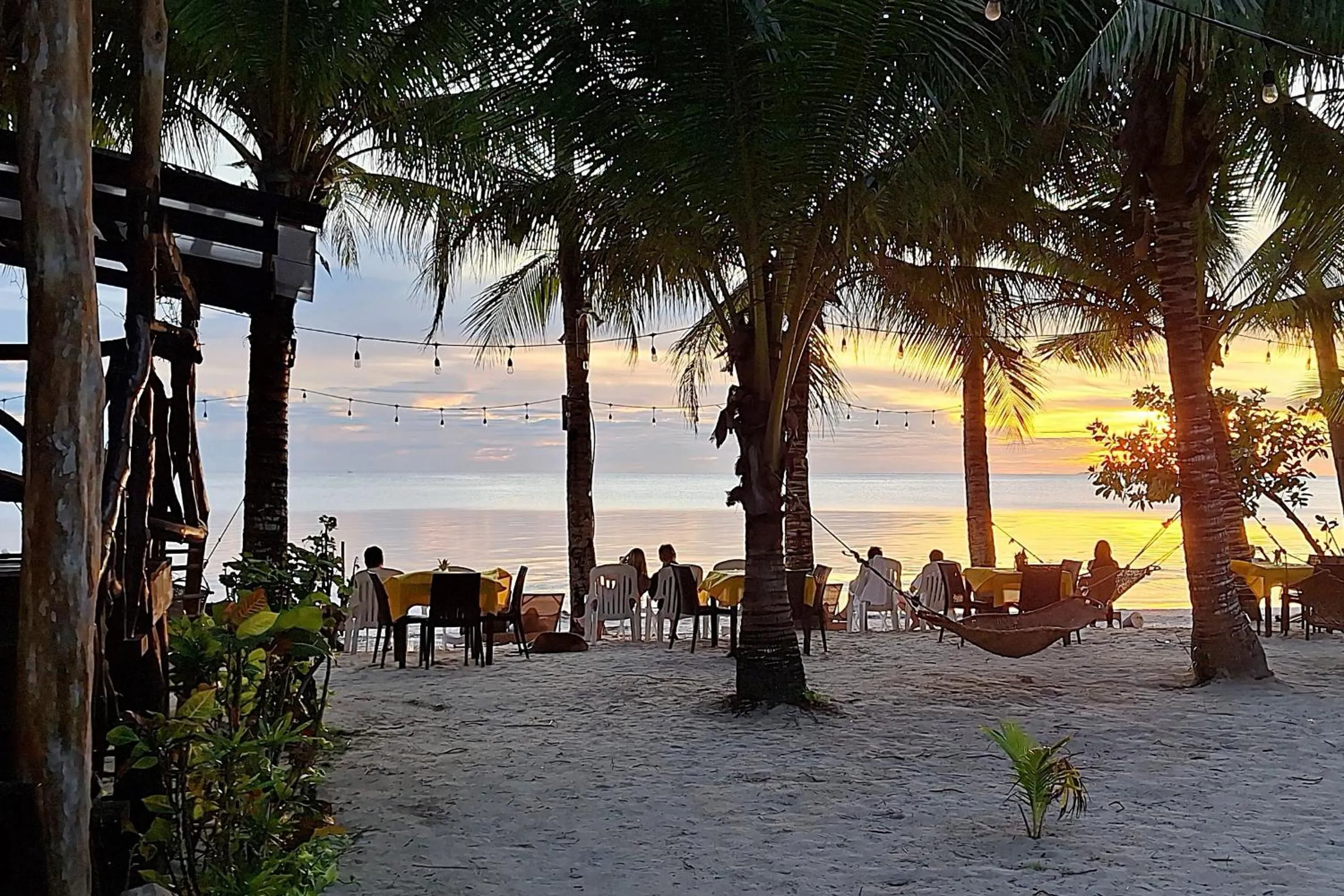 Beach in White Villas Resort