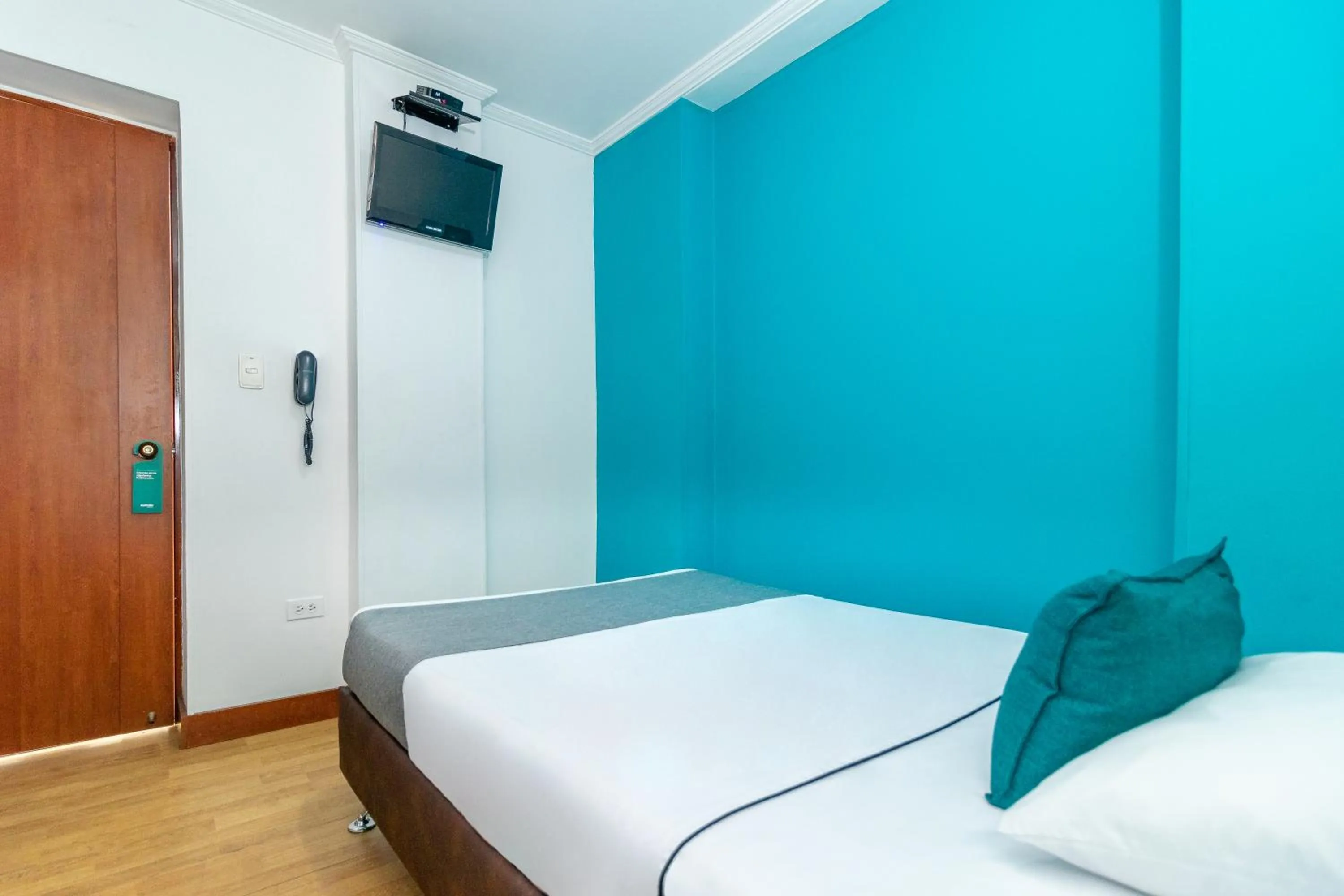 Photo of the whole room, Bed in Ayenda Palermo Plaza