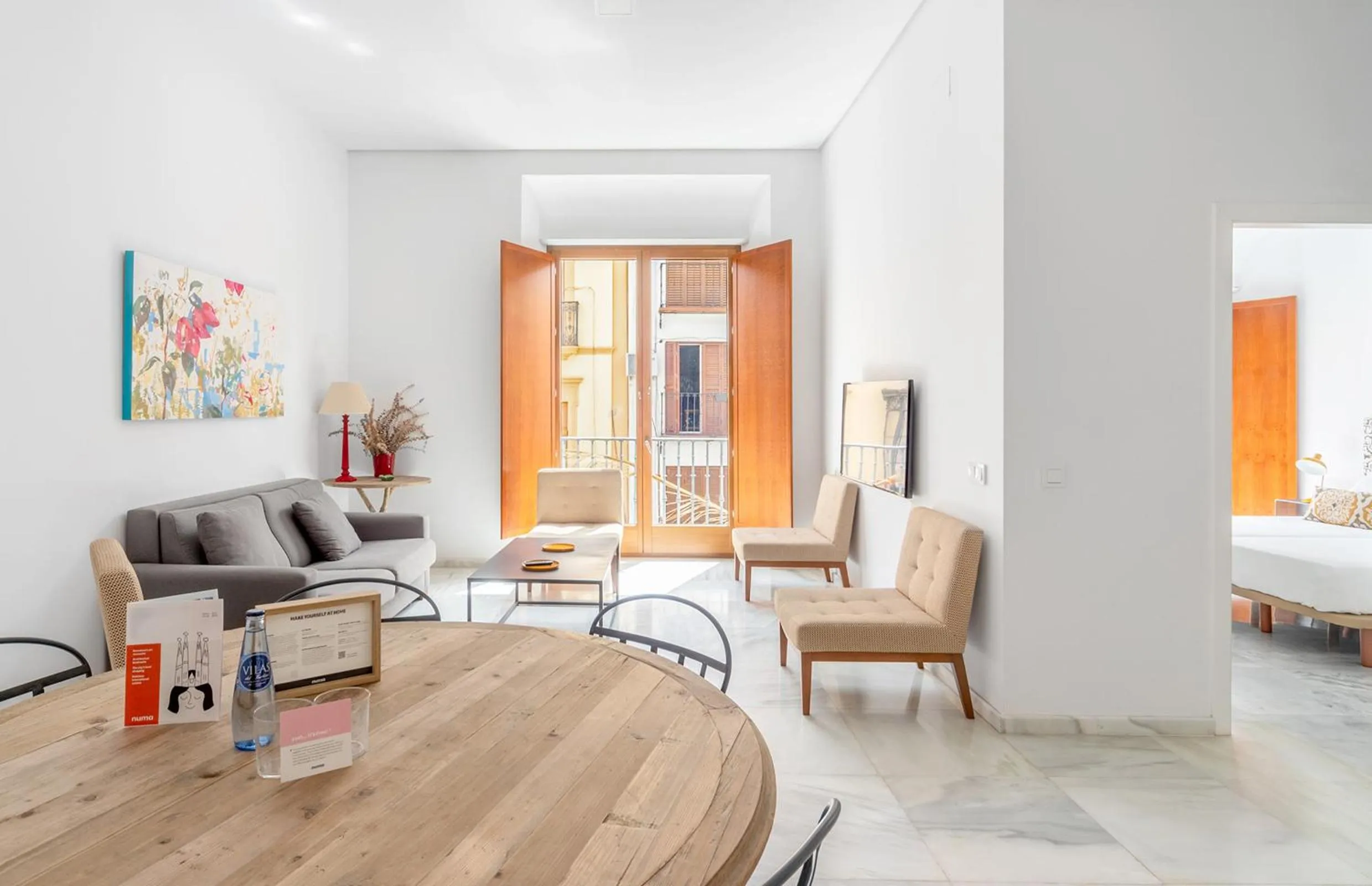 Living room, Bed in Numa Seville Molina