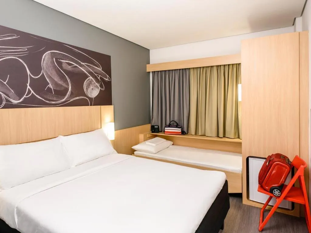 Bed in Ibis Bacabal