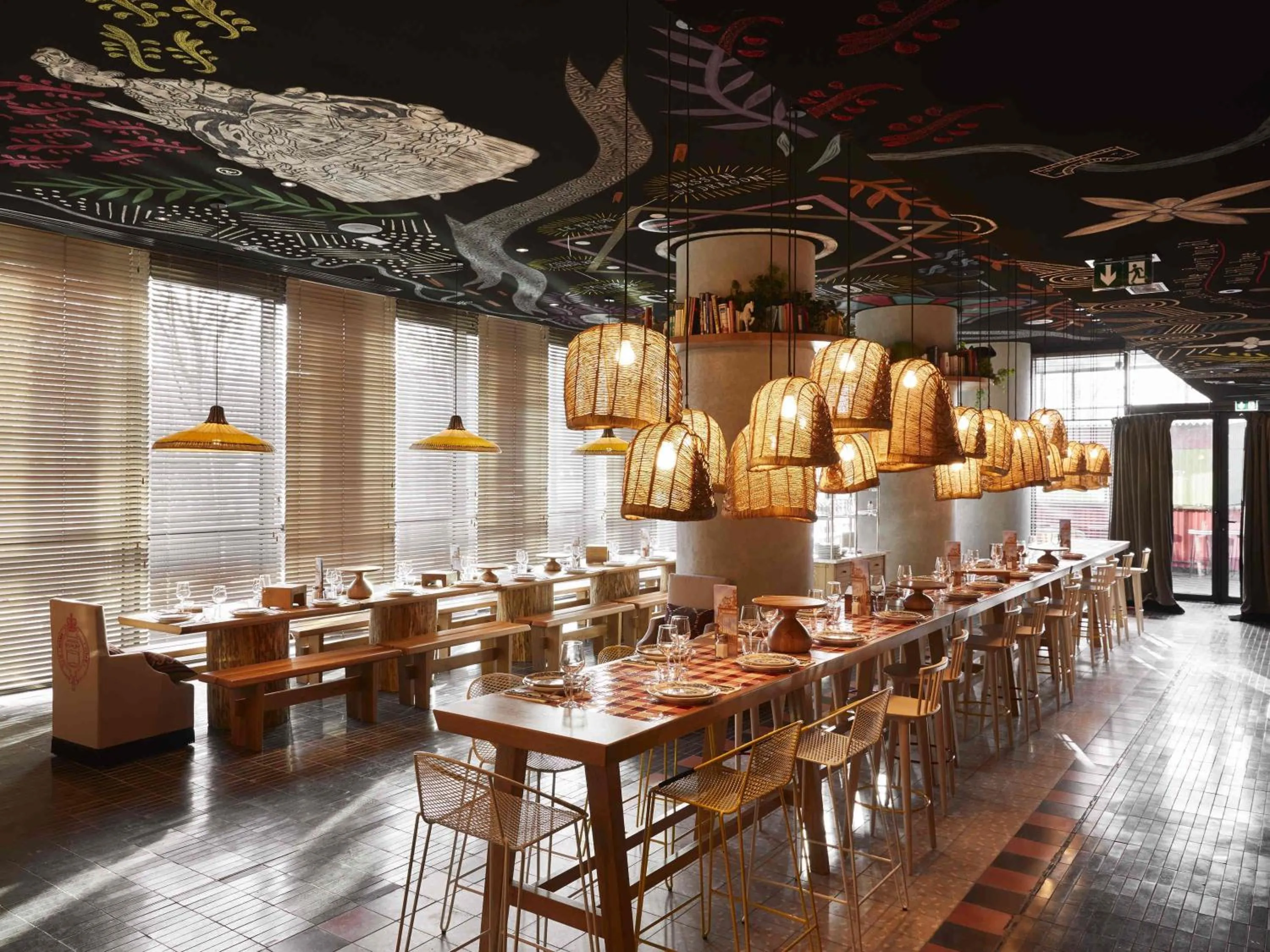 Restaurant/places to eat in Mama Shelter Paris West