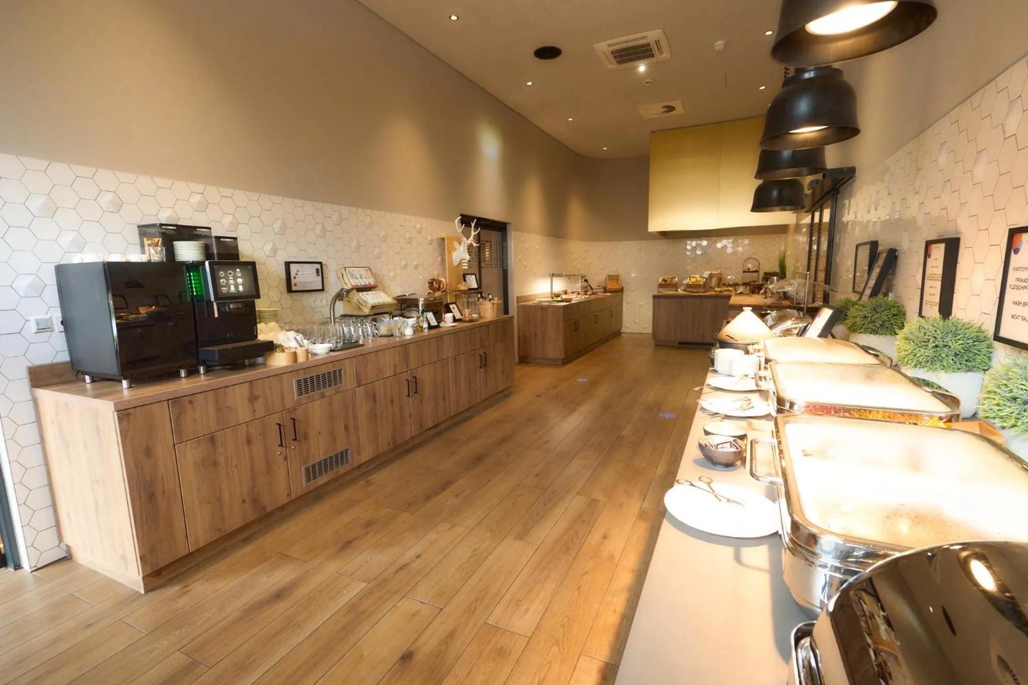 Restaurant/places to eat in Novotel Regensburg Zentrum