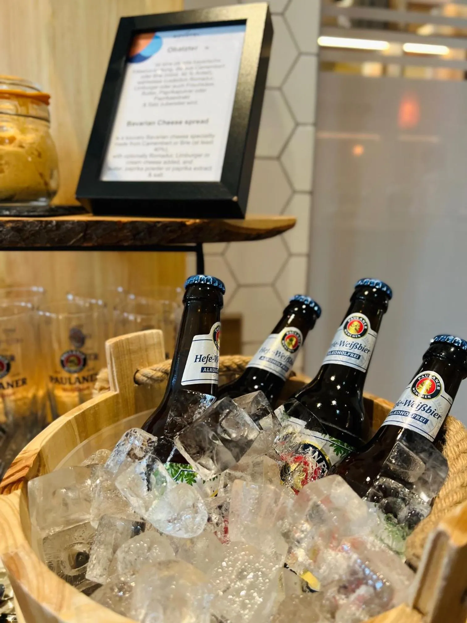 Restaurant/places to eat in Novotel Regensburg Zentrum