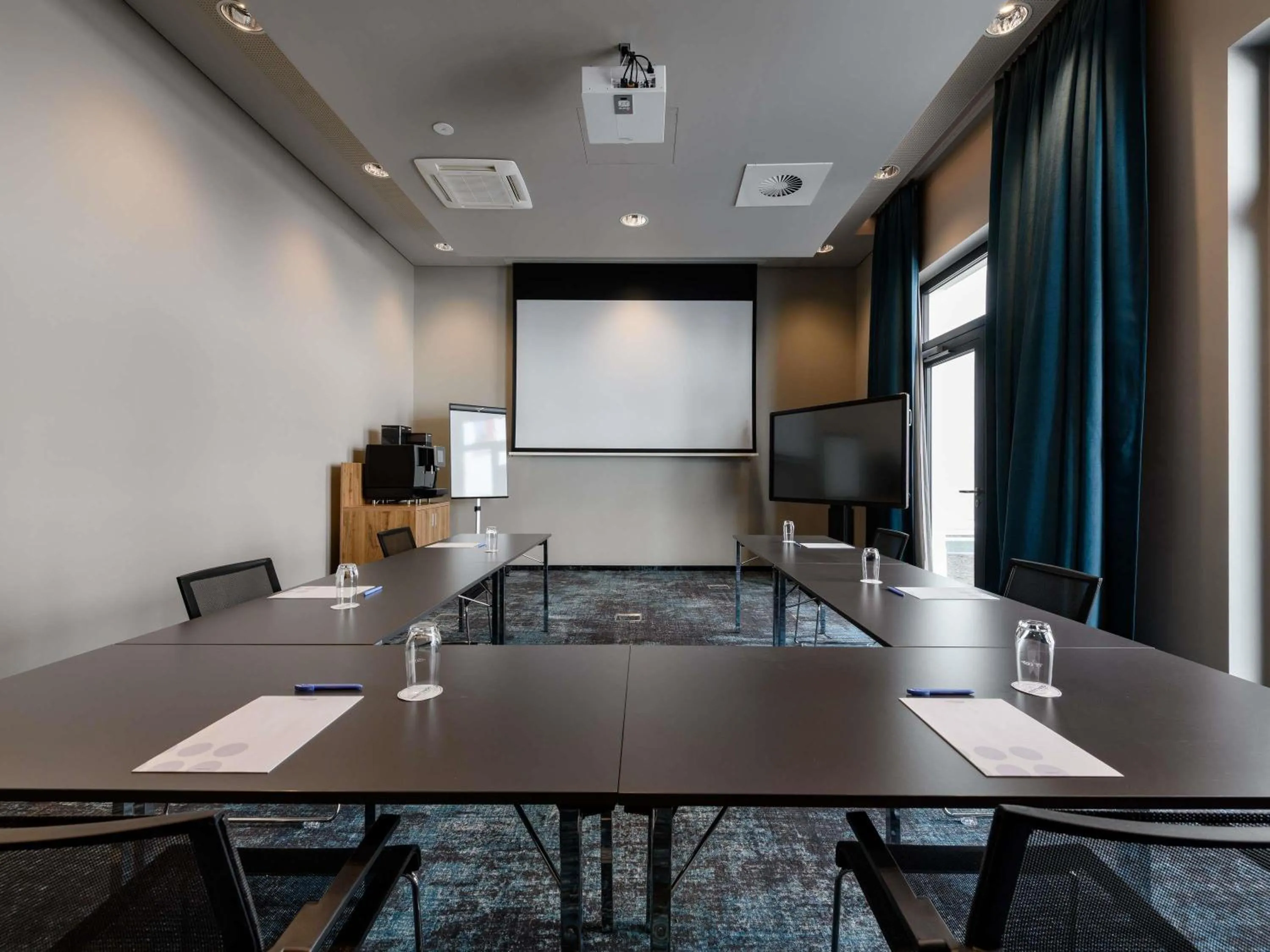 Meeting/conference room in Novotel Regensburg Zentrum