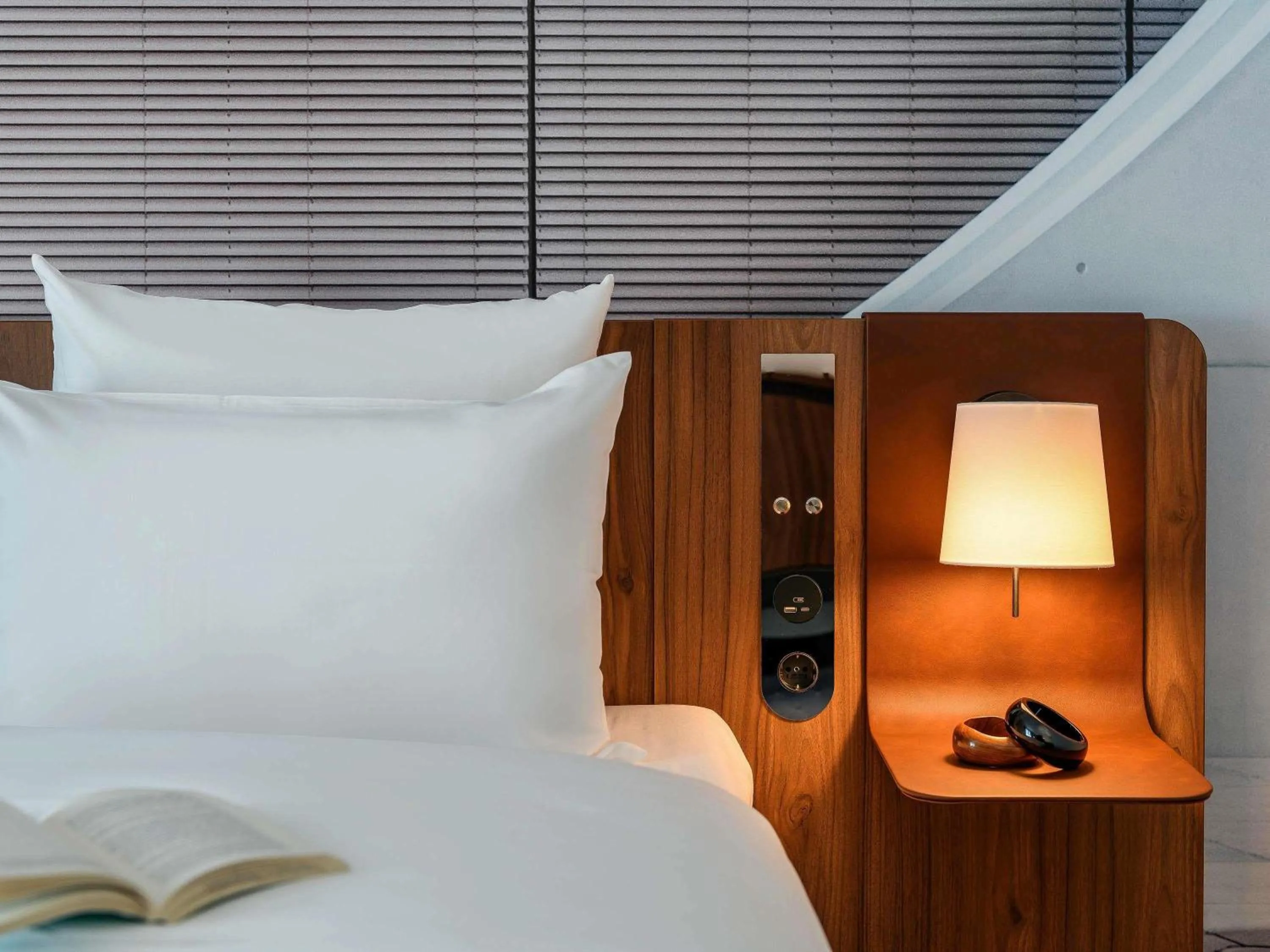 Bedroom, Bed in Novotel Regensburg Zentrum