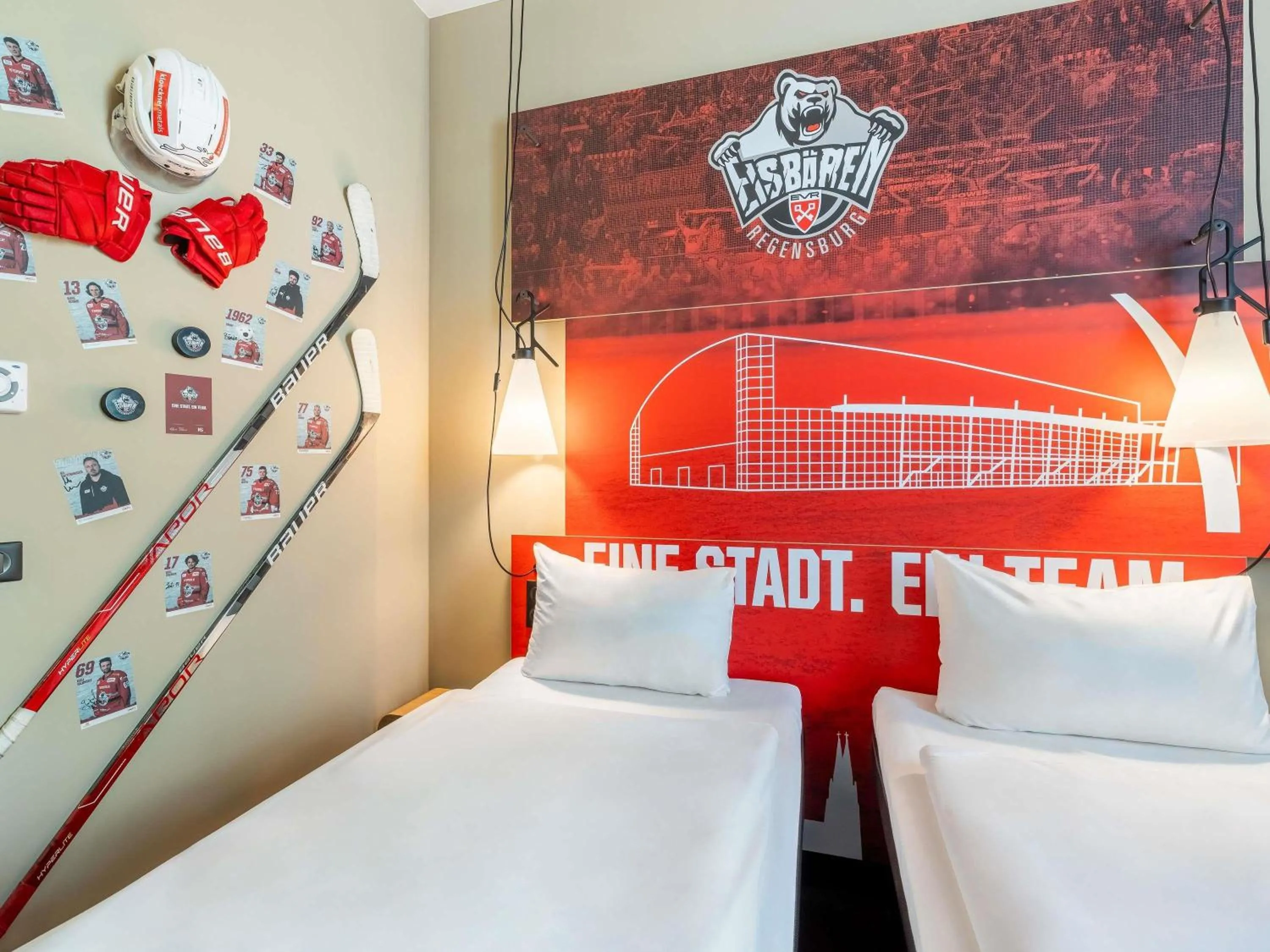 Bedroom, Bed in ibis Regensburg Zentrum