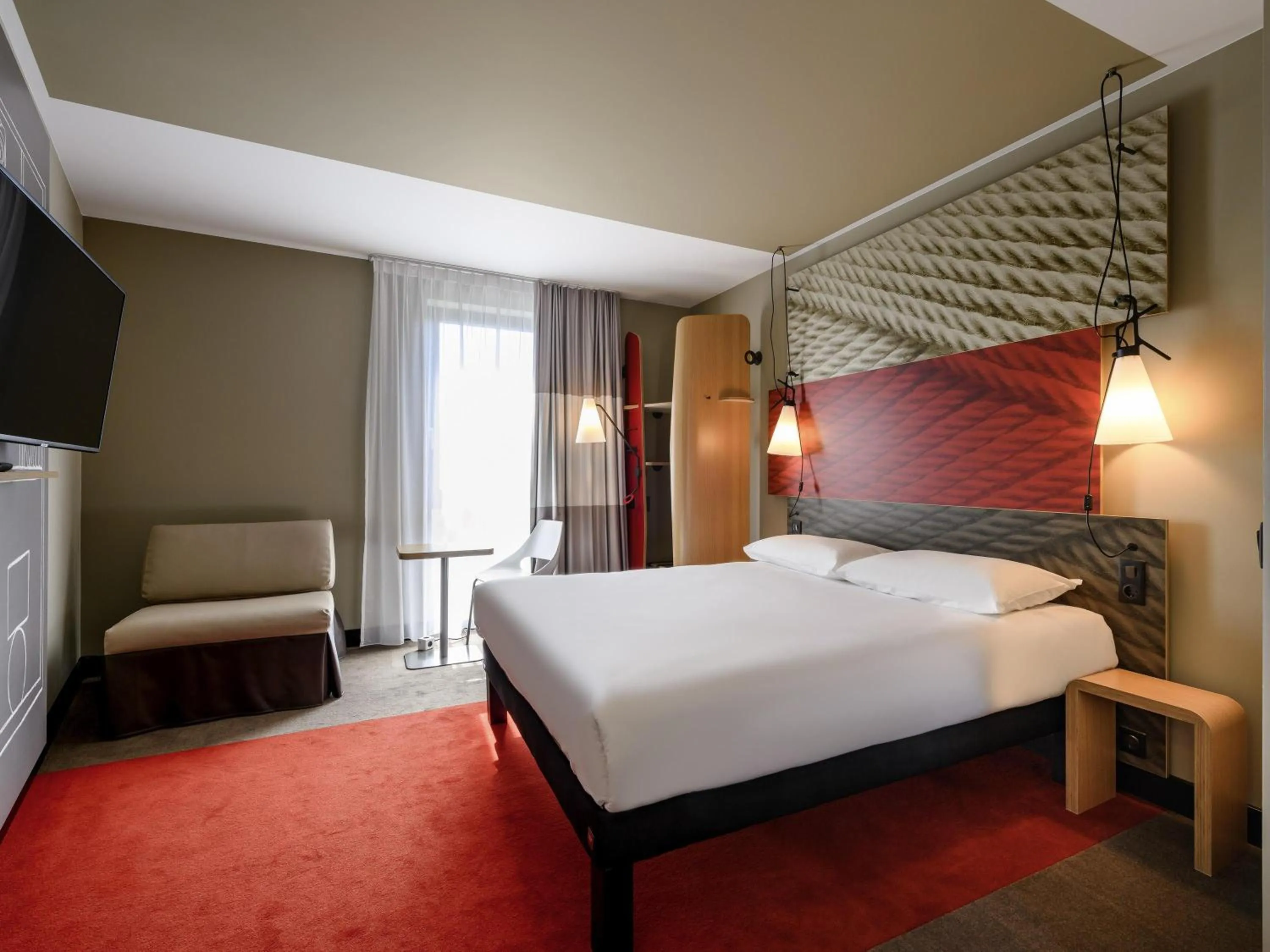 Bedroom, Bed in ibis Regensburg Zentrum