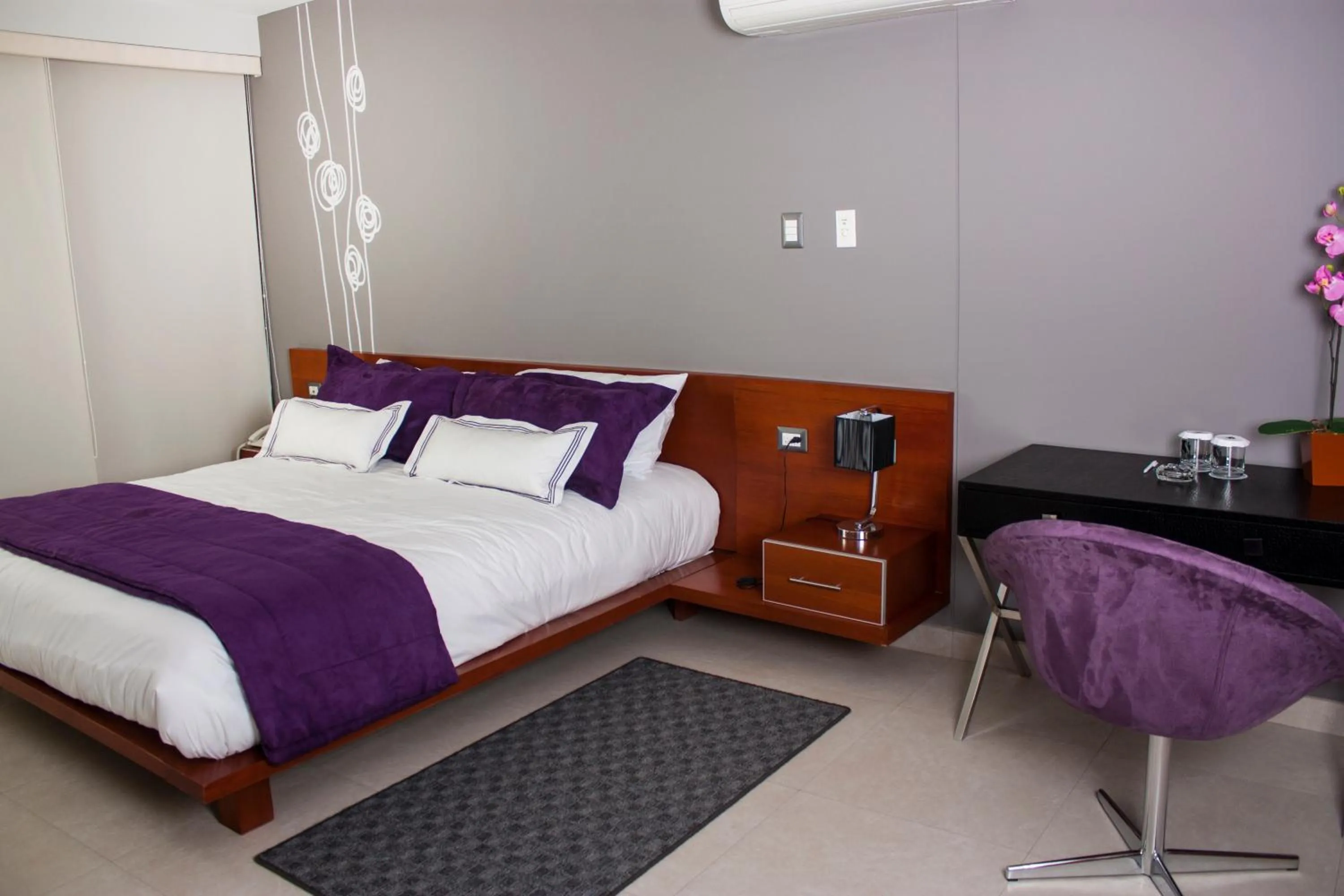 Bedroom, Bed in Sunec Hotel